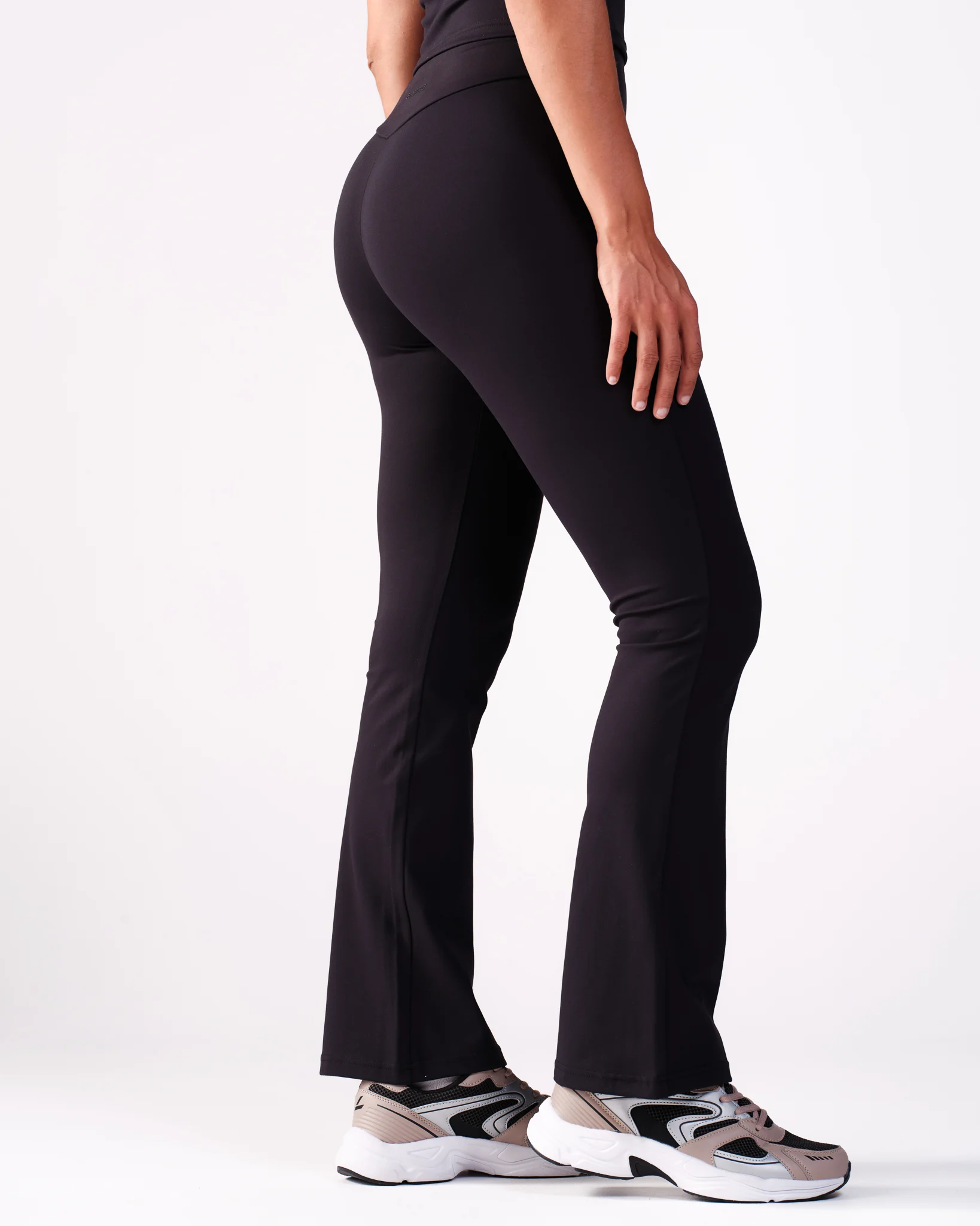 Bumpro Lively Flare Pants Black