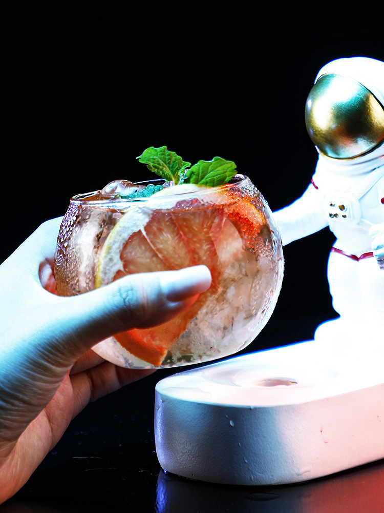 (225ml) Astronaut Cocktail Becher LED Party Getränke / Eiscréme Cup Home Deko Vase (inkl. LR44 Batterien) - Weiss