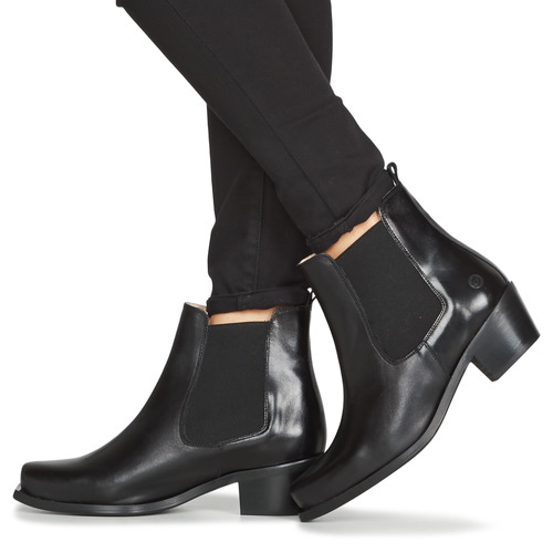 Betty London - MERKATO - Noir