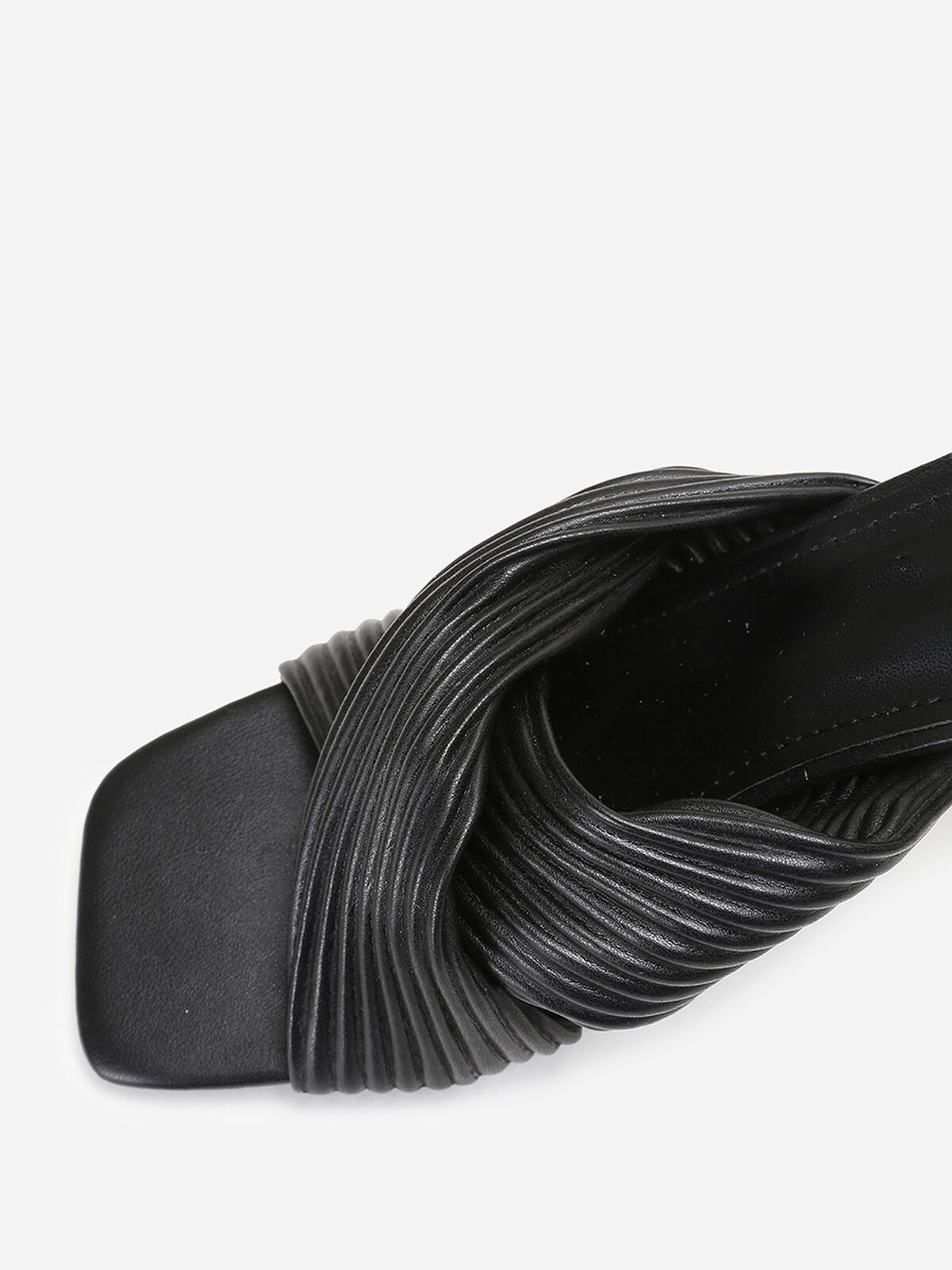 Mules à brides croisées et matelassées- Noir