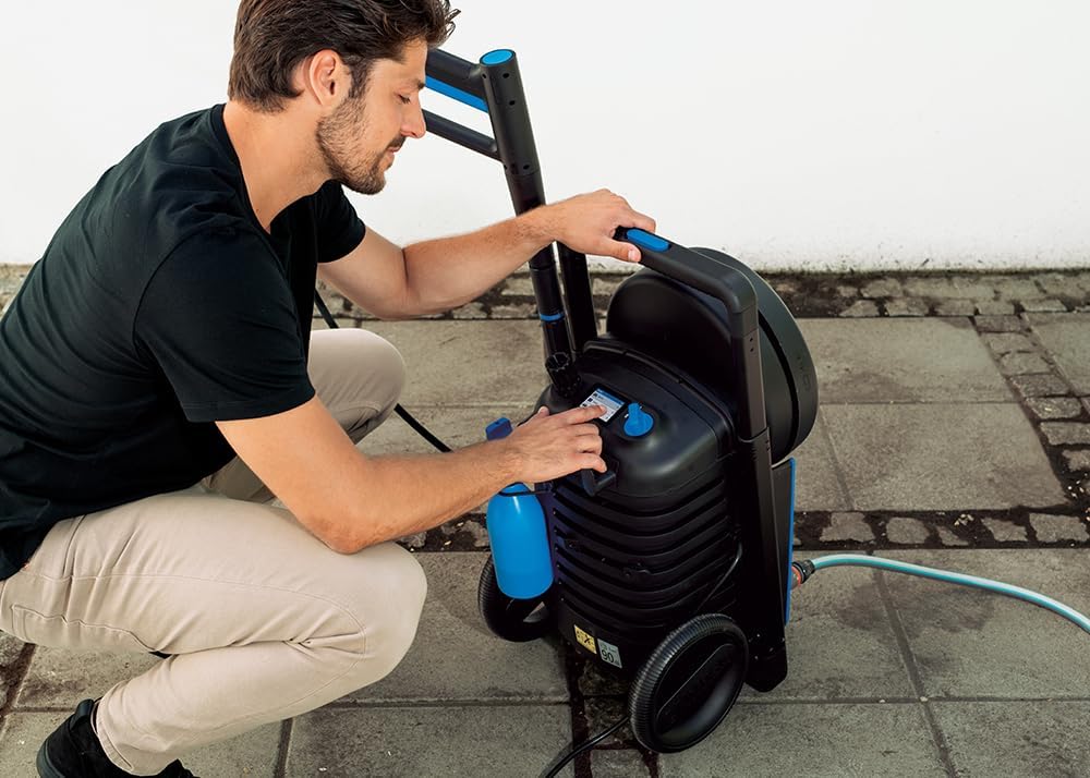 Nilfisk Hochdruckreiniger Excellent 180 Bar mit Smart Assitant - Pressure Washer Für Terrassen, Werkstätten und Autos (2800 W)