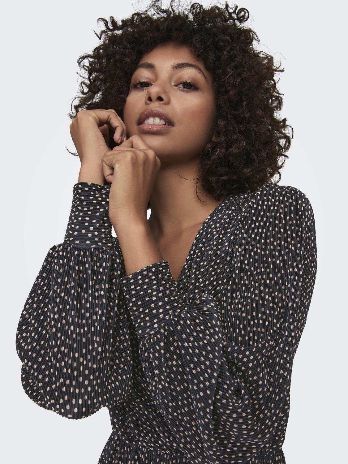 JDYVIA Kurzes Kleid Black