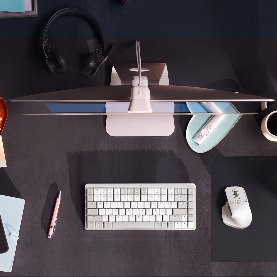 Logitech - MX Mechanical Mini for Mac Minimalist Wireless Illuminated Keyboard PALE GREY - Nordic