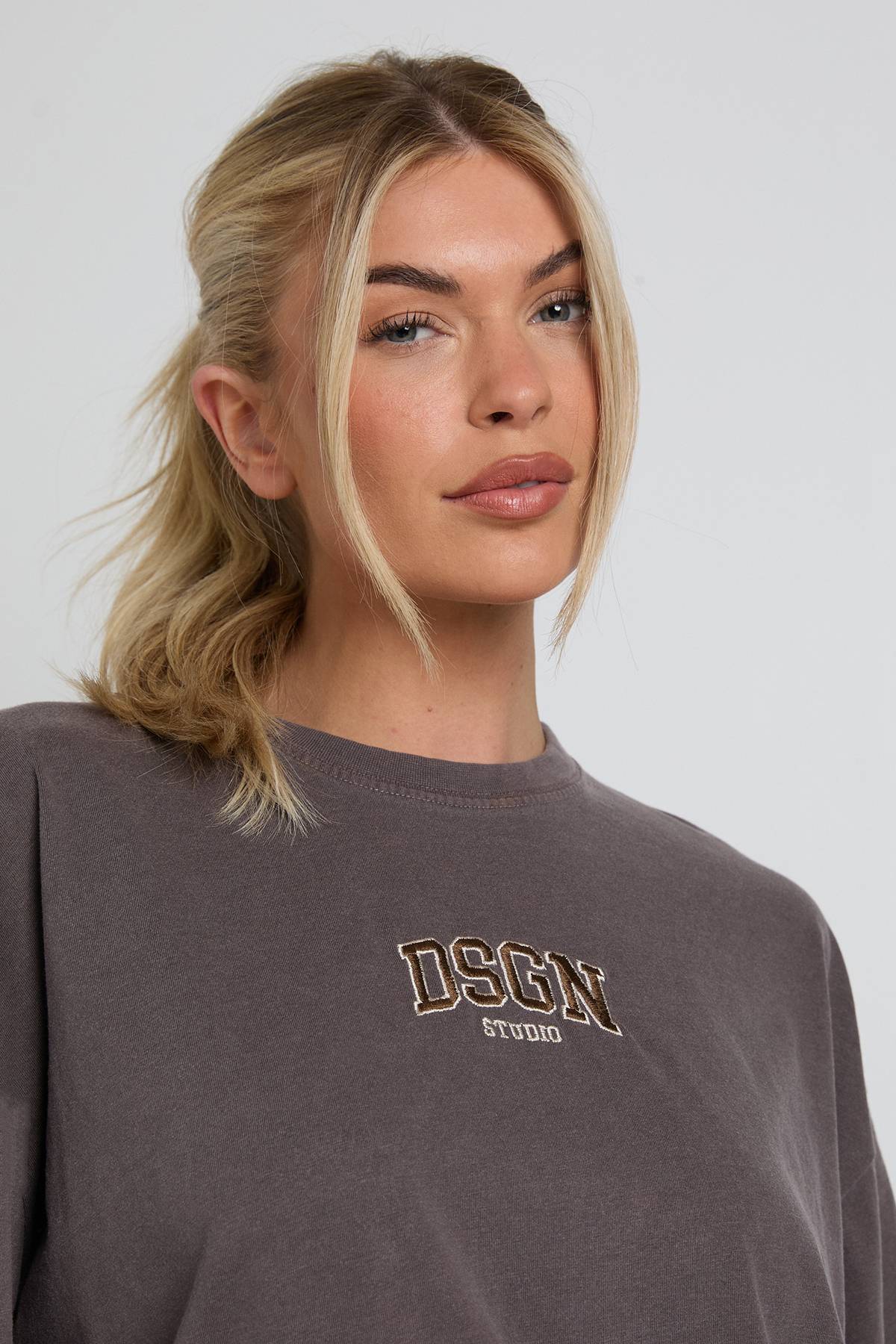 T-shirt Oversize Brodé Teint Dsgn Studio