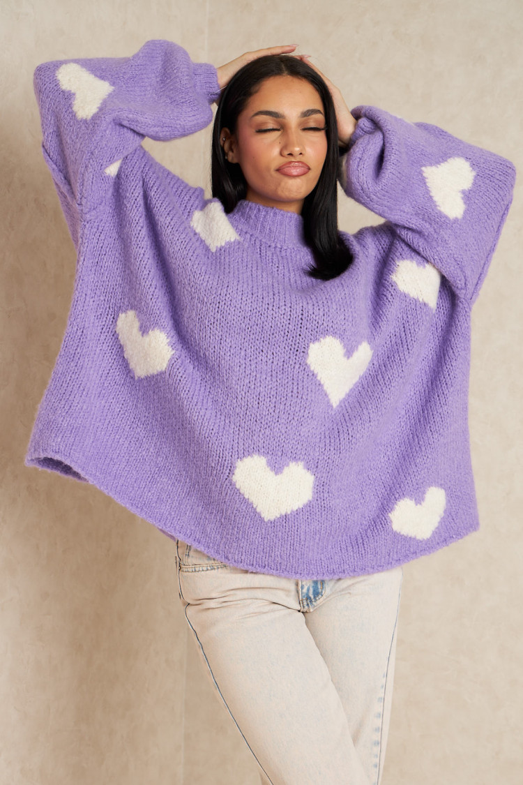 Pull violet à coeur