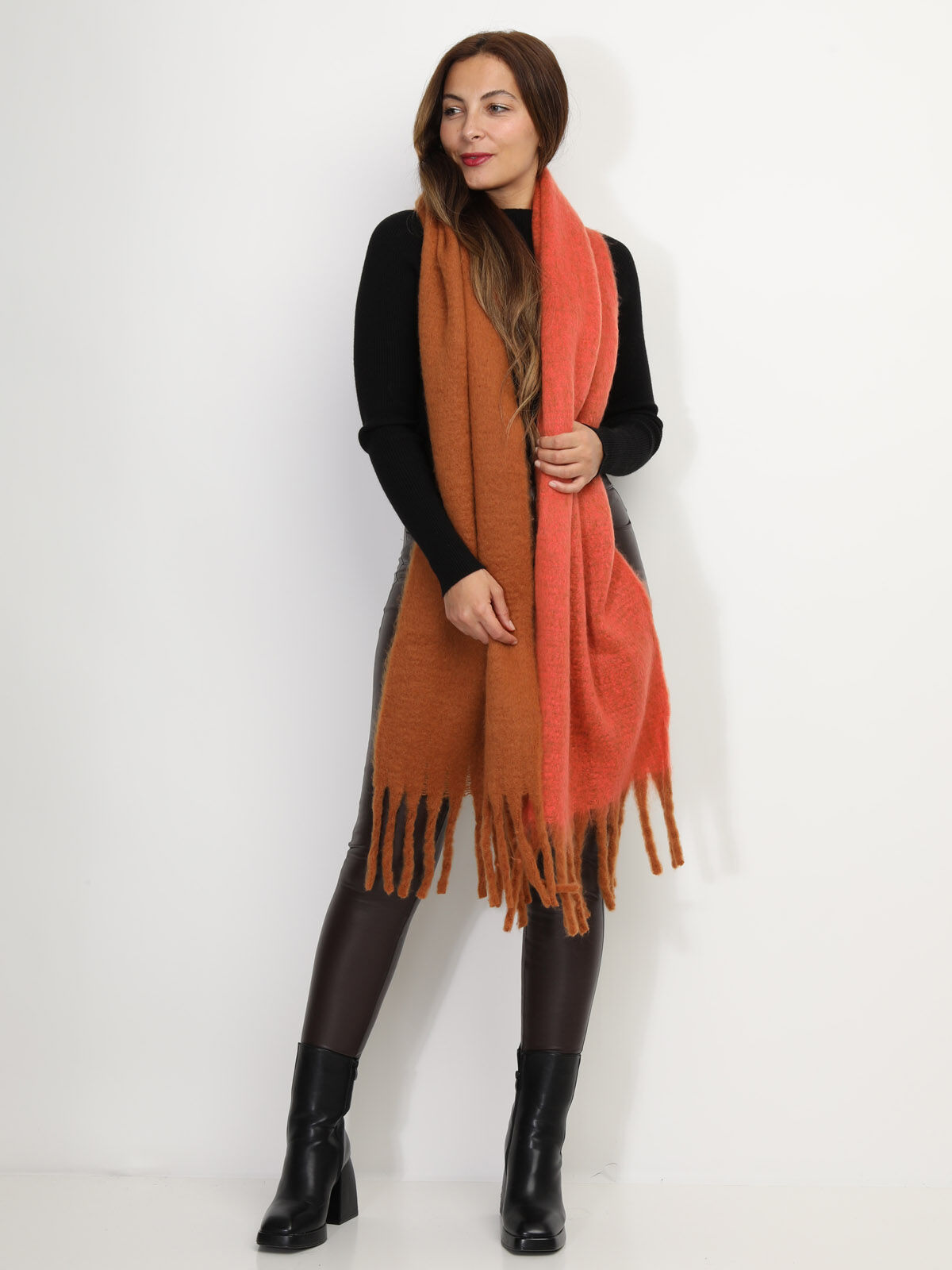 Écharpe duveteuse bicolore- orange