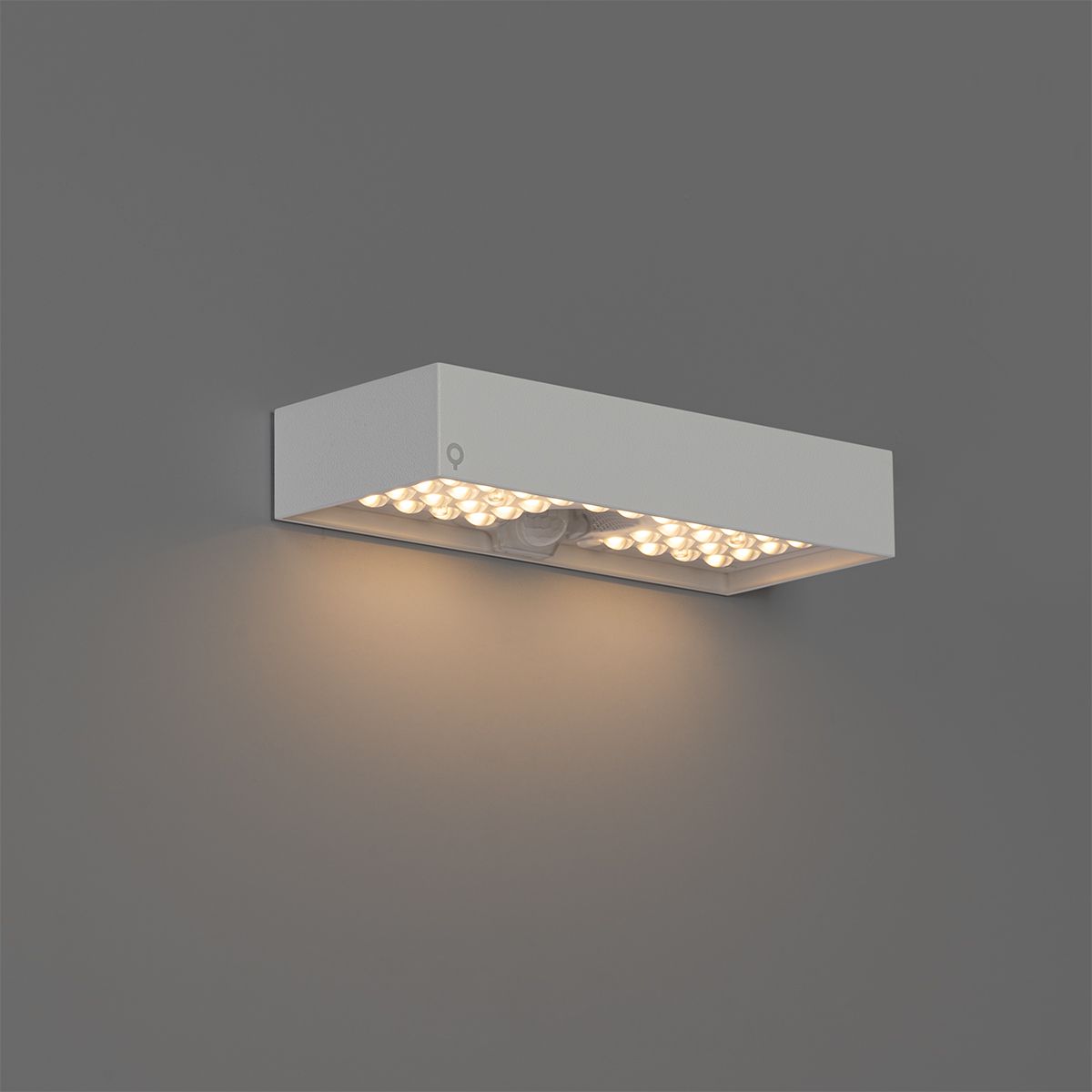Buiten wandlamp wit met dimlicht en sensor op solar - Kayo