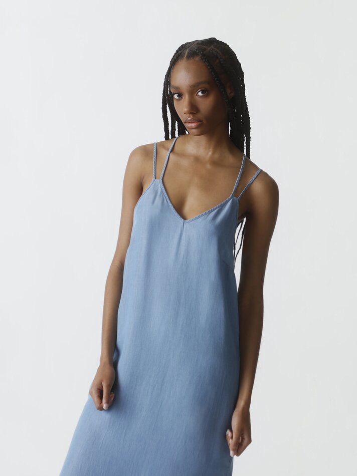 Vestido midi fluido com alças - Índigo