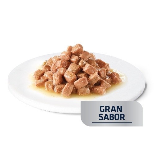 Sachê Advance Renal de 85g com frango e carne de porco para gatos.