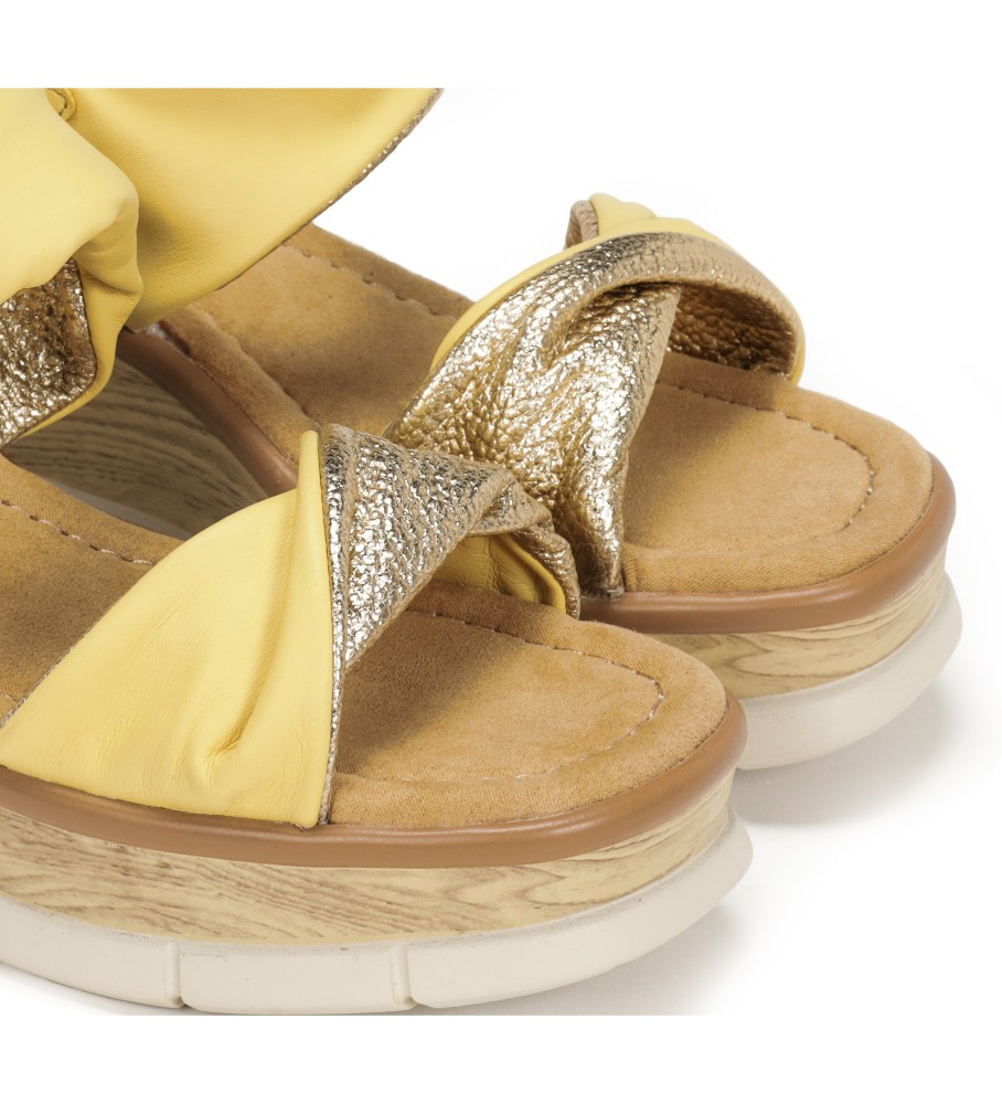 Sandálias Dorking by Fluchos Saray D9004 em couro amarelo - Salto plataforma de 8 cm -
