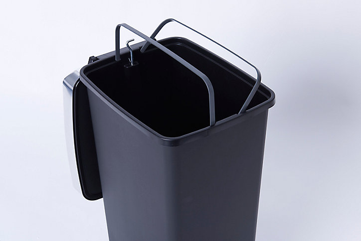 Poubelle de cuisine à pédale 40L Ring Sundis H. 60 cm gris noir