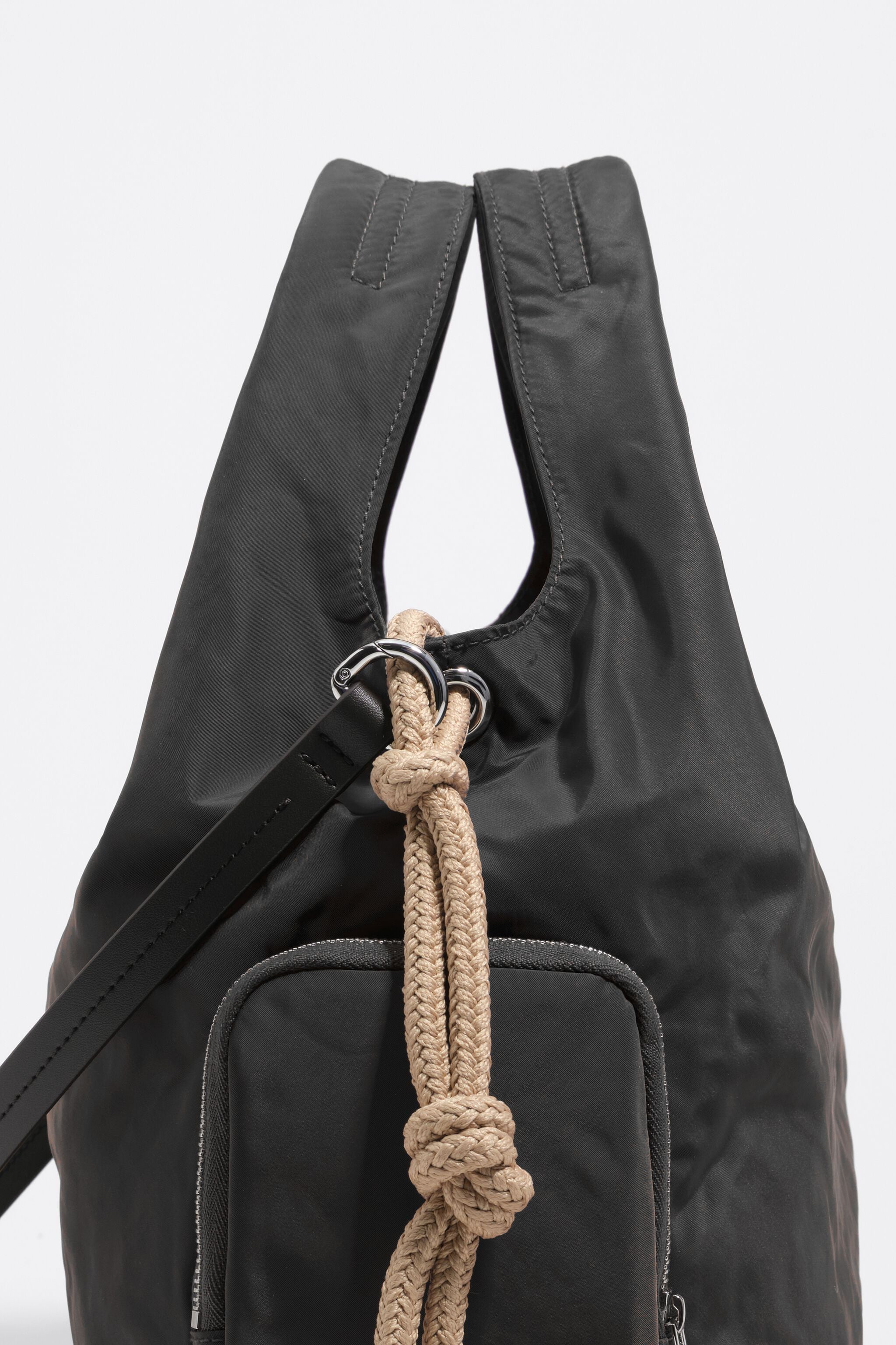 Bolsa média de náilon carvão