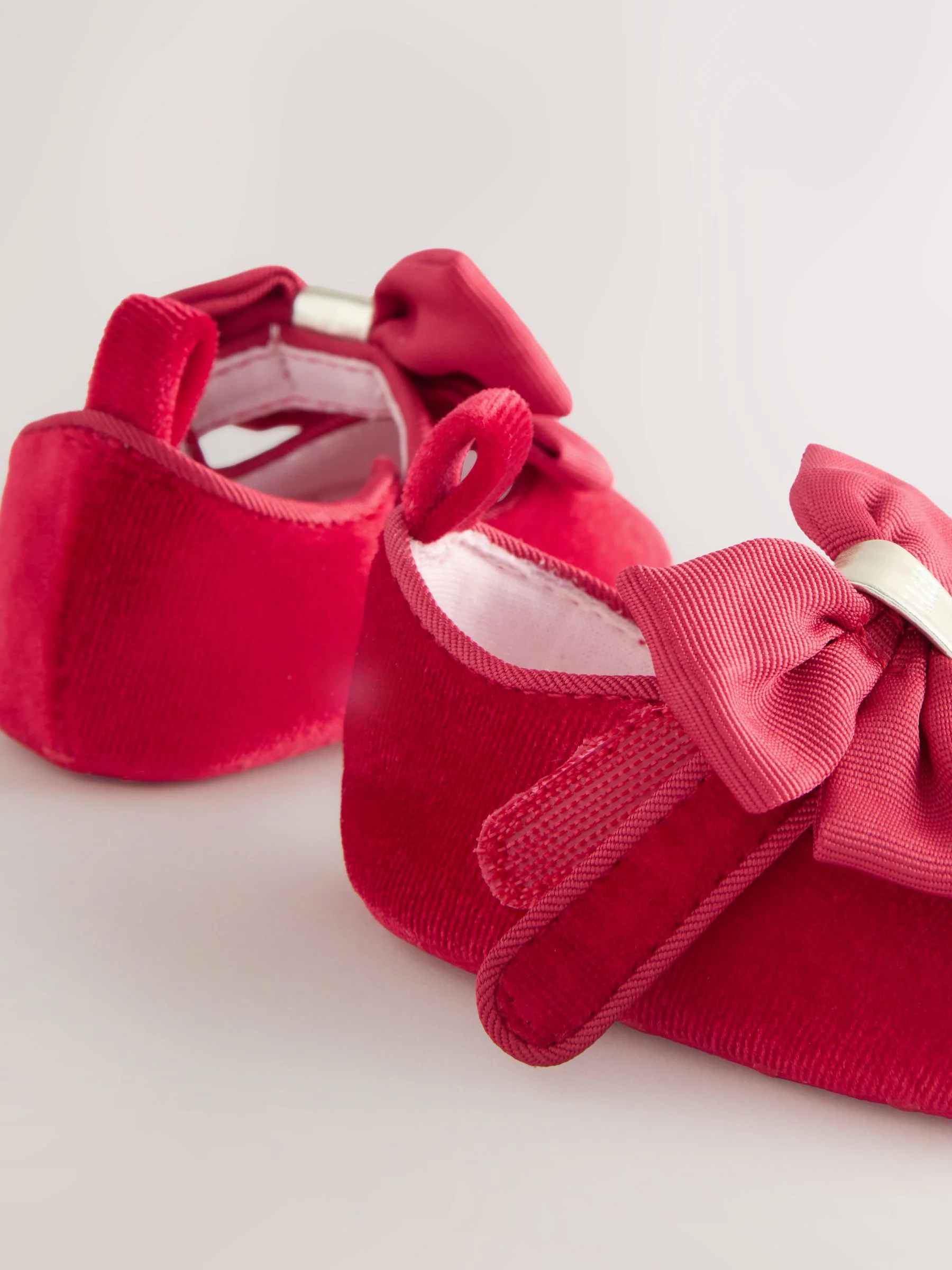 Rood - Baker by Ted Baker babyslofjes met strik voor meisjes