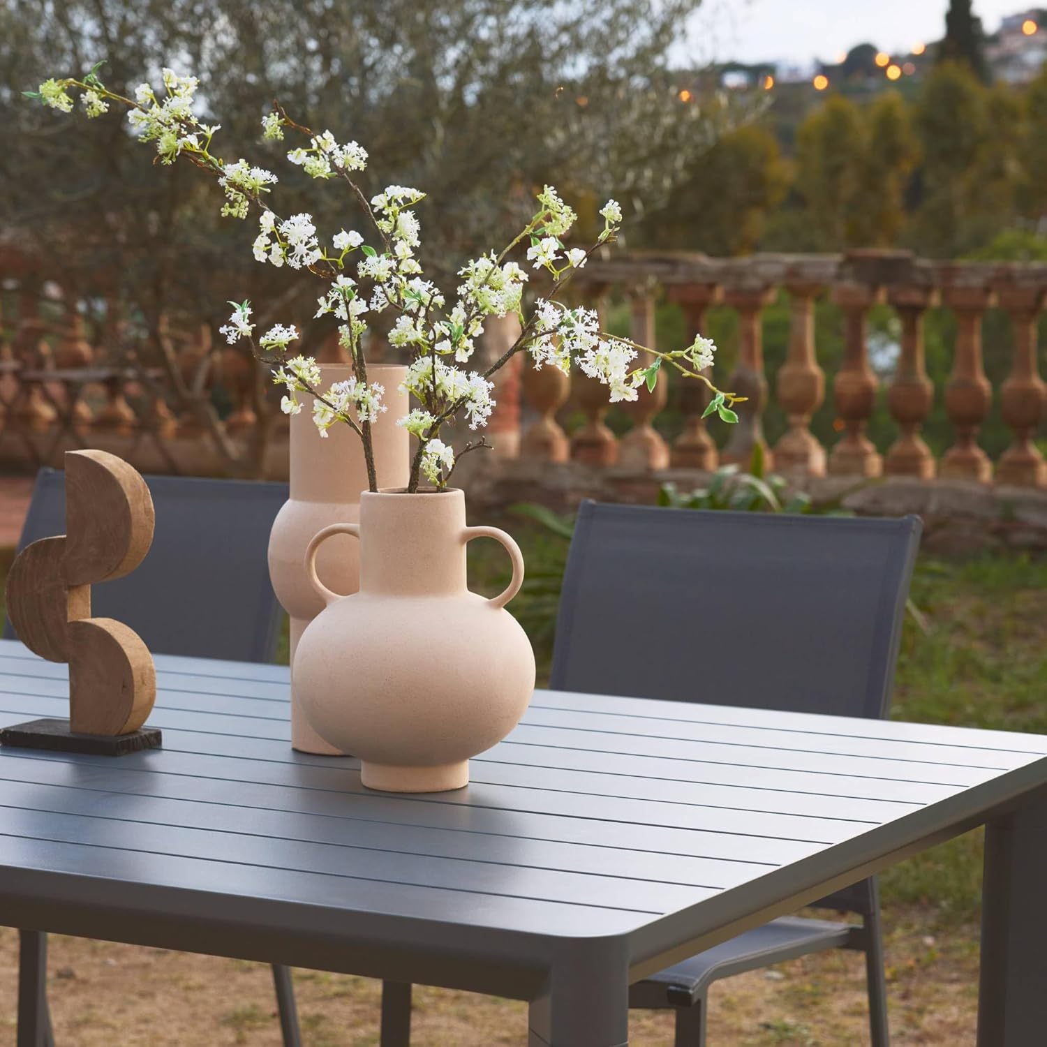 sweeek - Gartentisch Aluminium, 8 Plätze, 220 x 100 x 75 cm - Sacramento