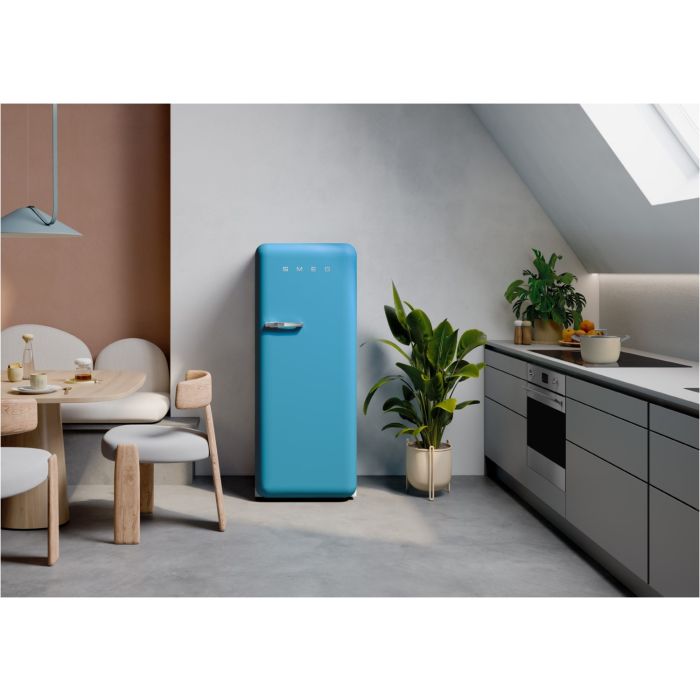 SMEG Kühlschrank 50's Style FAB28RDLB5 Light Blue