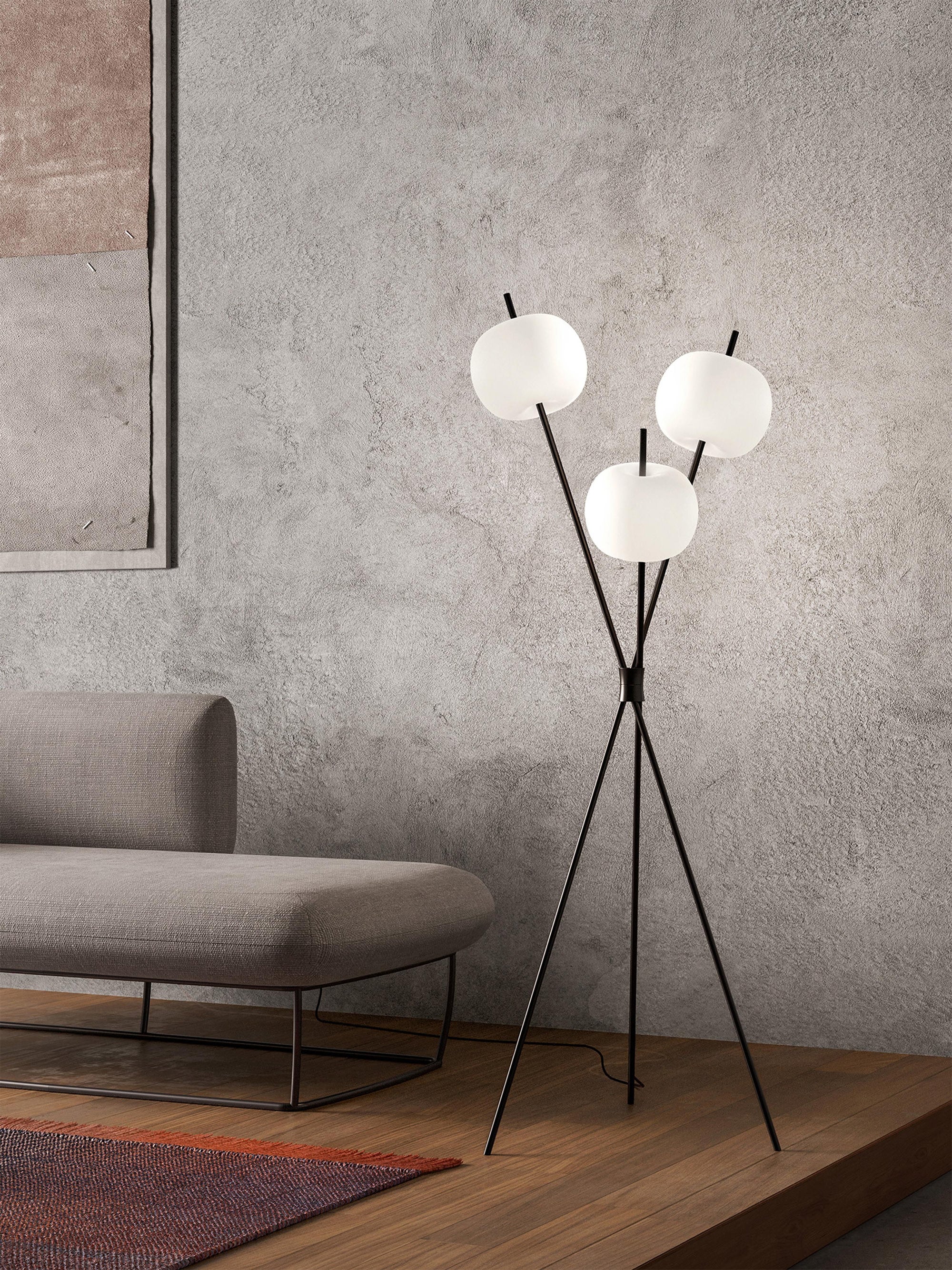 Dimbare tripod vloerlamp Kushi, mondgeblazen