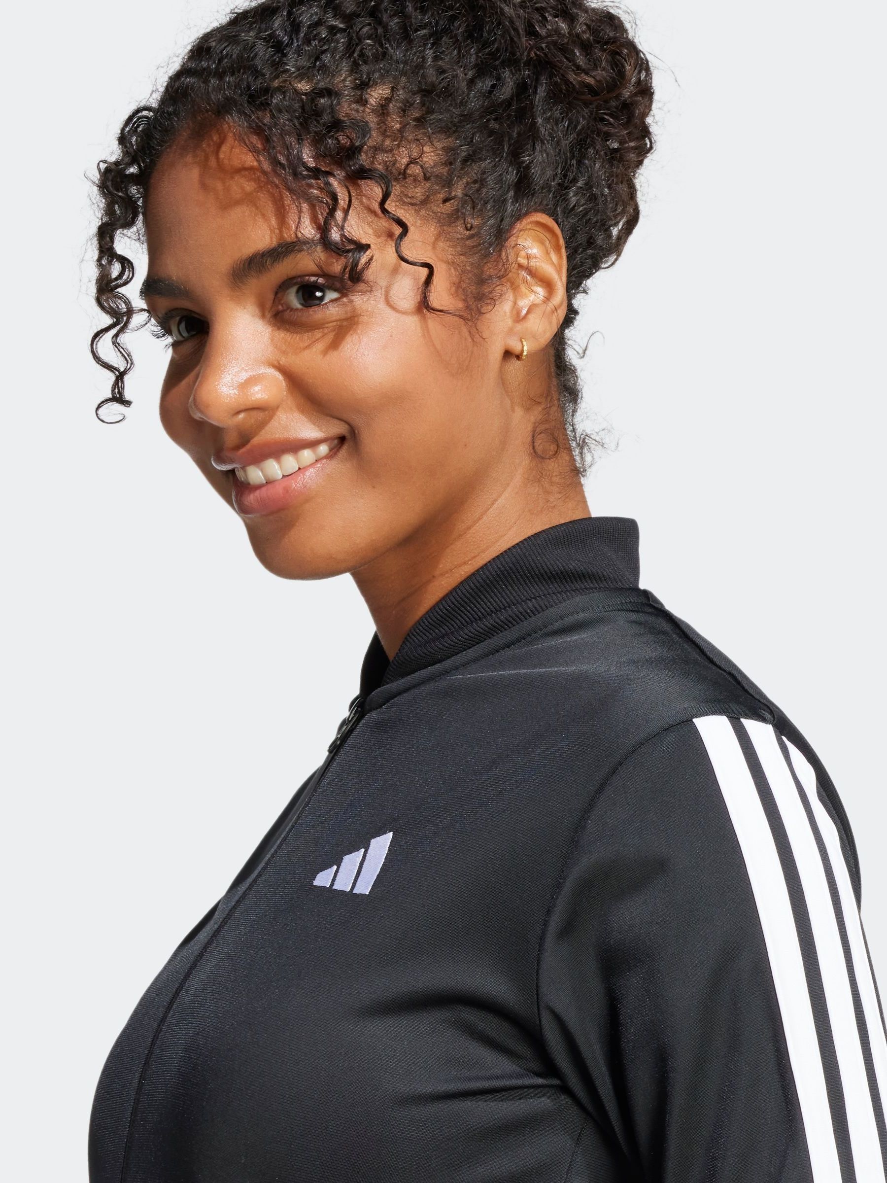 Zwart - adidas Essentials trainingspak met 3 strepen