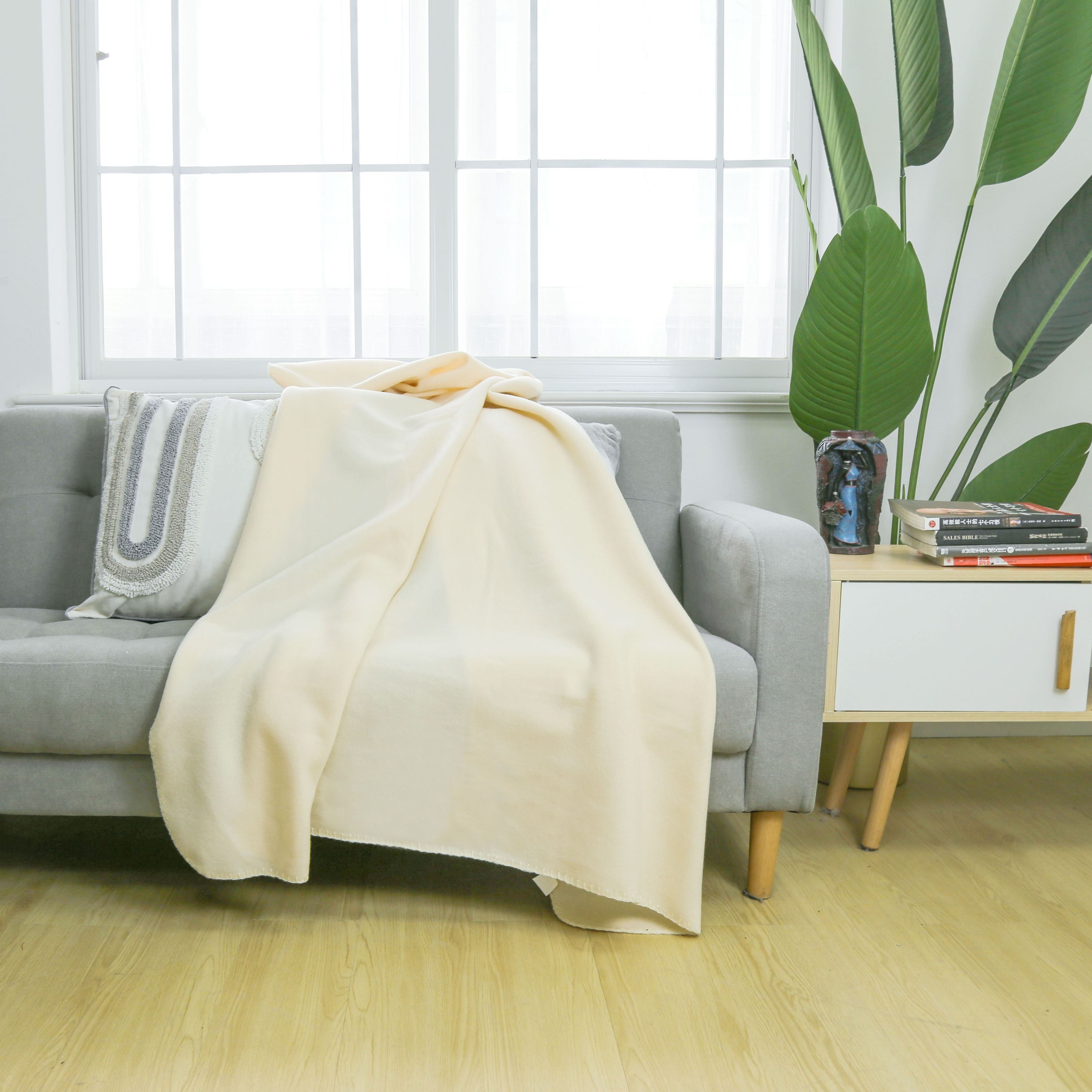 Kuscheldecke Fleece 130 x 170 cm beige