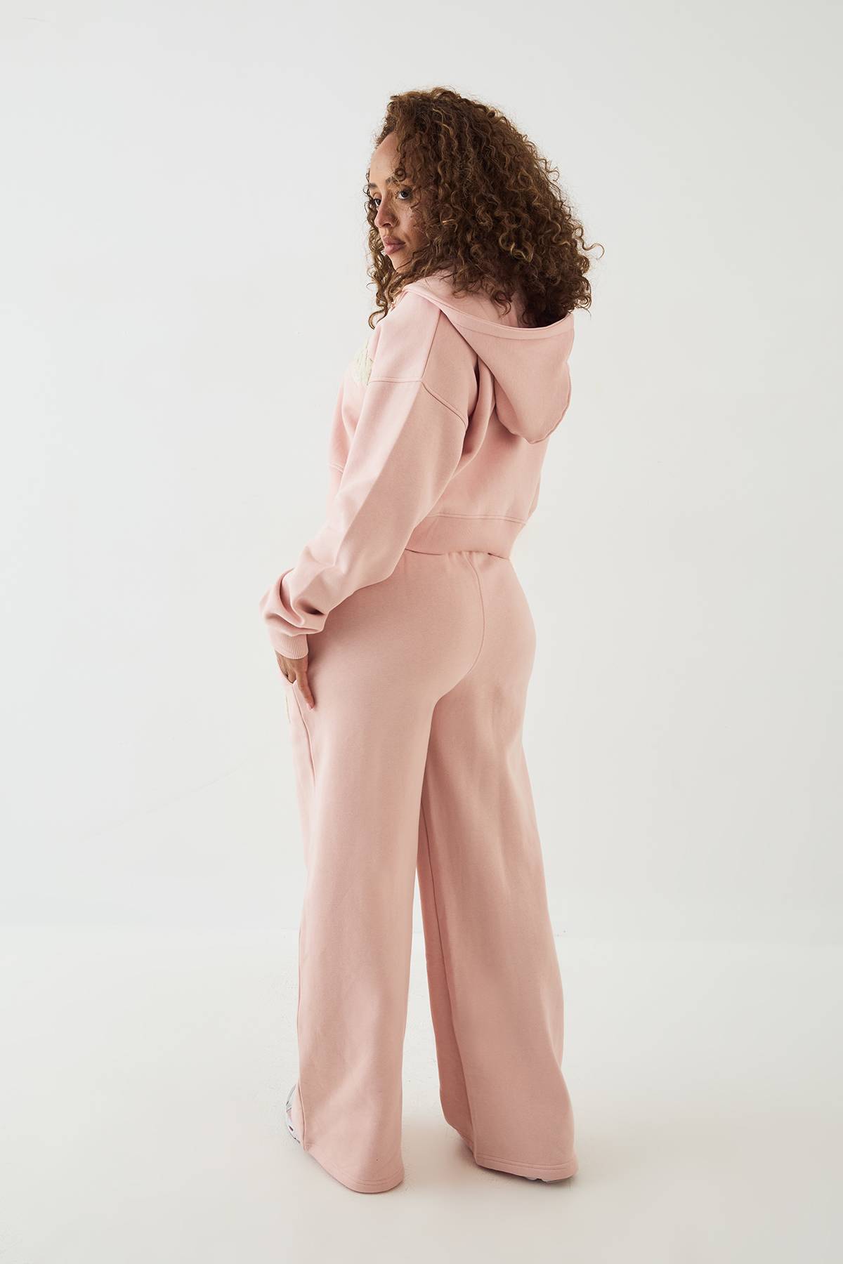 Jogging DSGN Studio en Tissu Éponge avec Appliqué Coupe Droite