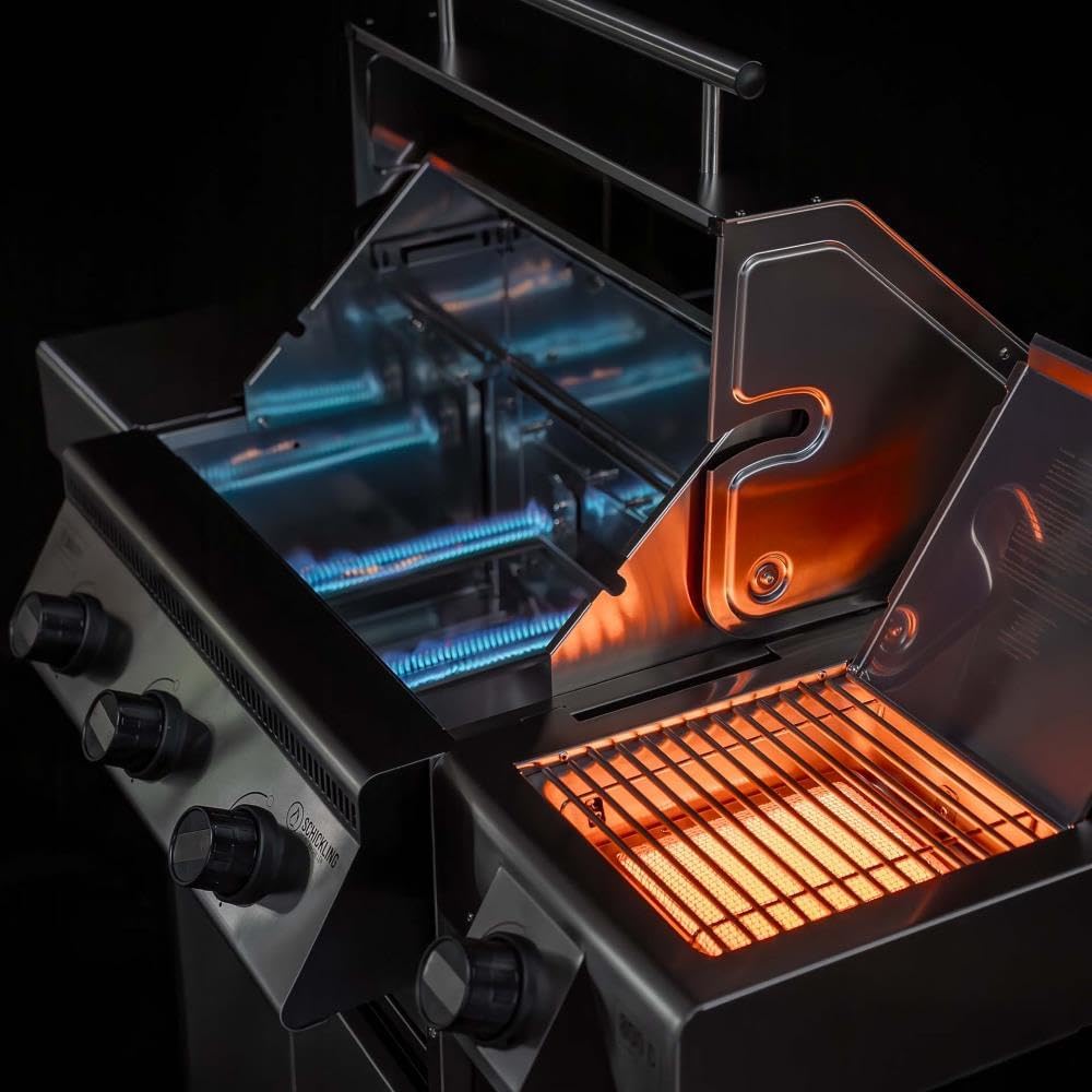 Schickling Gasgrill 'Henry L - Deluxe' Edelstahlgrill Grillwagen mit Unterschrank, Doppelwandigem Deckel, 3 Brenner, 800 Grad Seitenbrenner & 3-teiligem Grillrost - Made in Germany