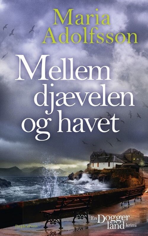 Mellem Djævelen Og Havet - Maria Adolfsson - Bog