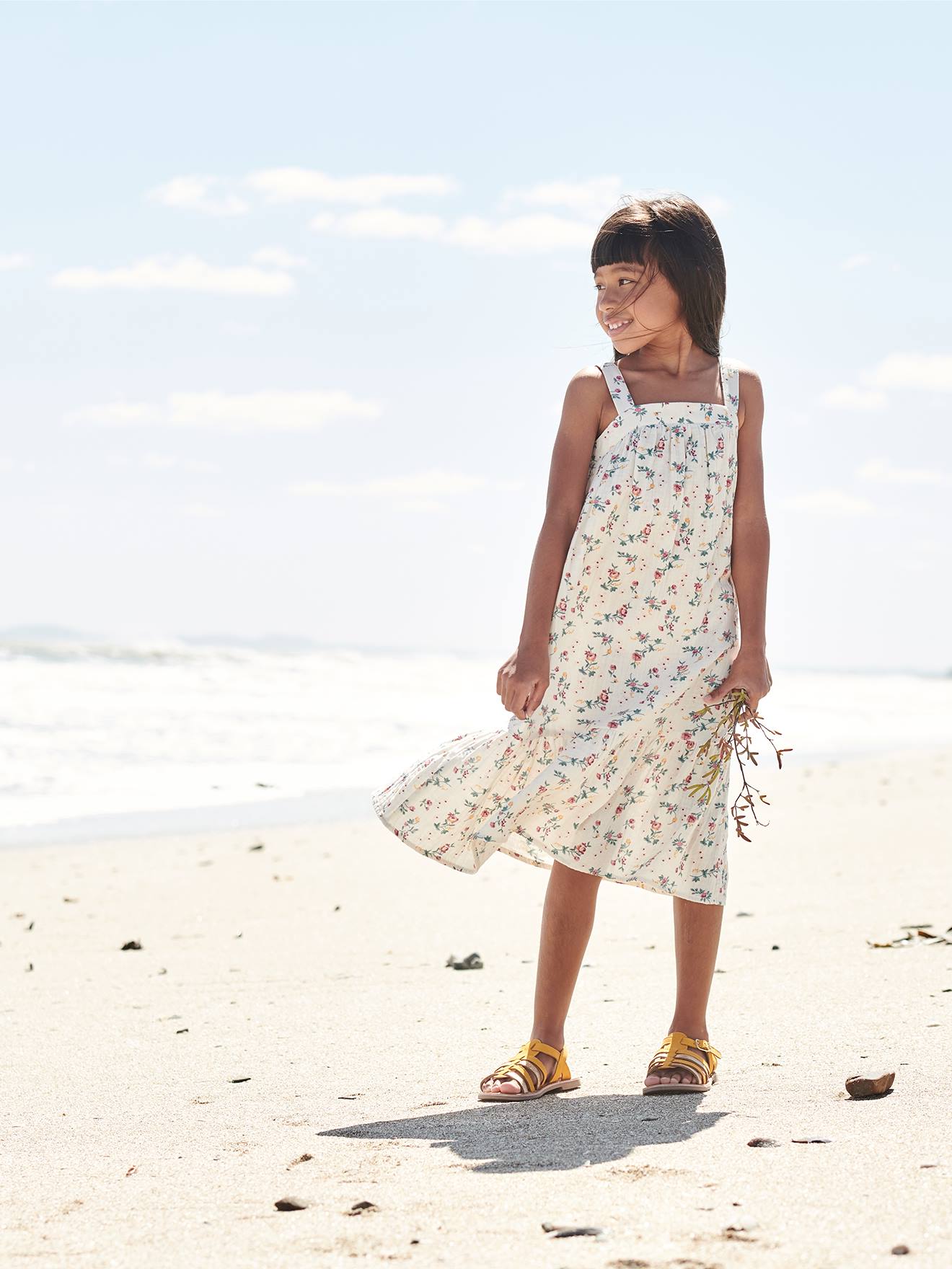 Vestido longo de chiffon de algodão para meninas, branco claro com estampa.
