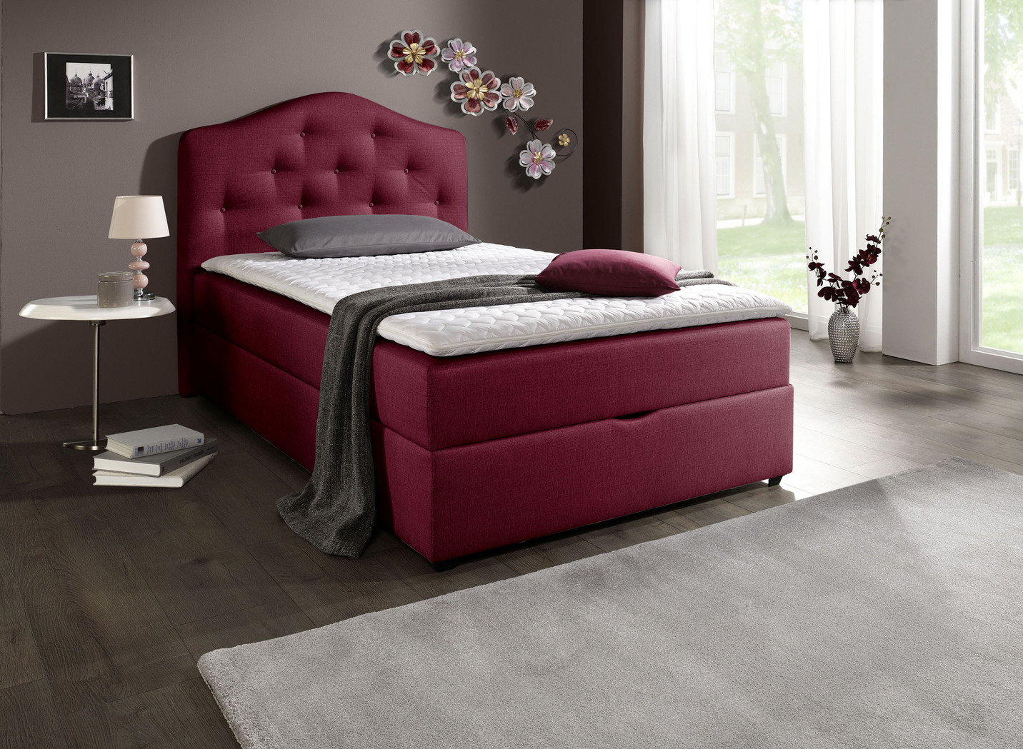 Boxspringbett mit Bettkasten und Kaltschaumtopper
