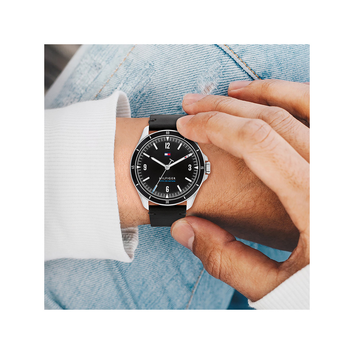 Montre Tommy Hilfiger homme acier bracelet cuir noir