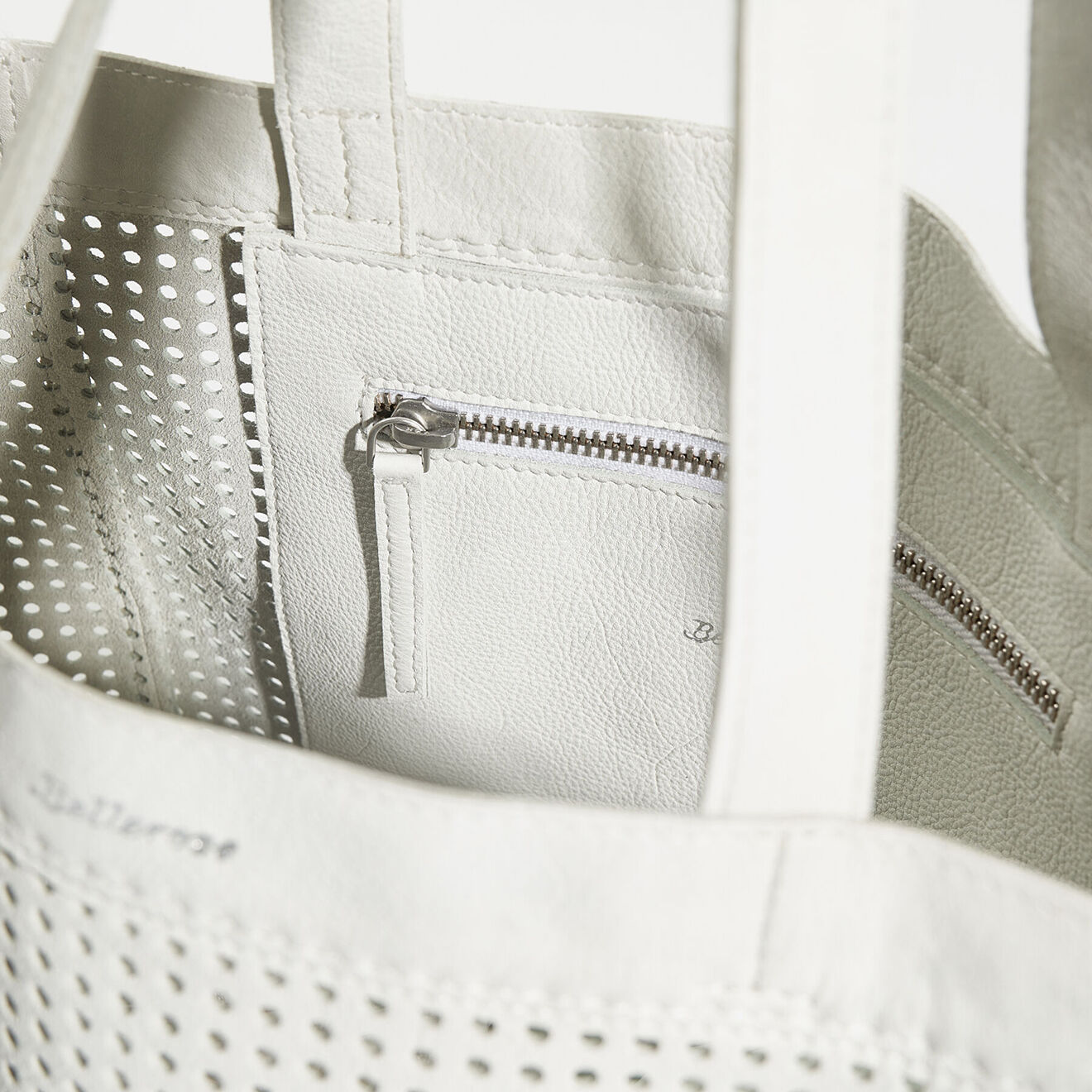 Bellerose Sac en Cuir ajouré Niryho blanc - 30x40x15 cm