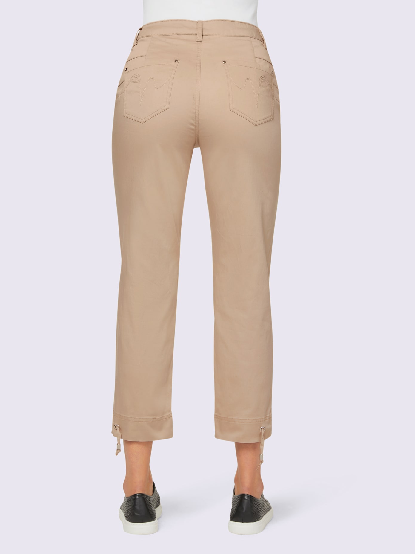 Pantalon laçage au bas des jambes
