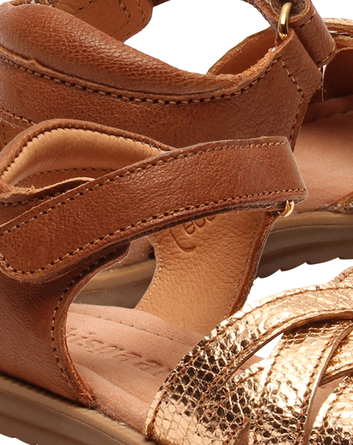 Sandalen ANETTE O in gold