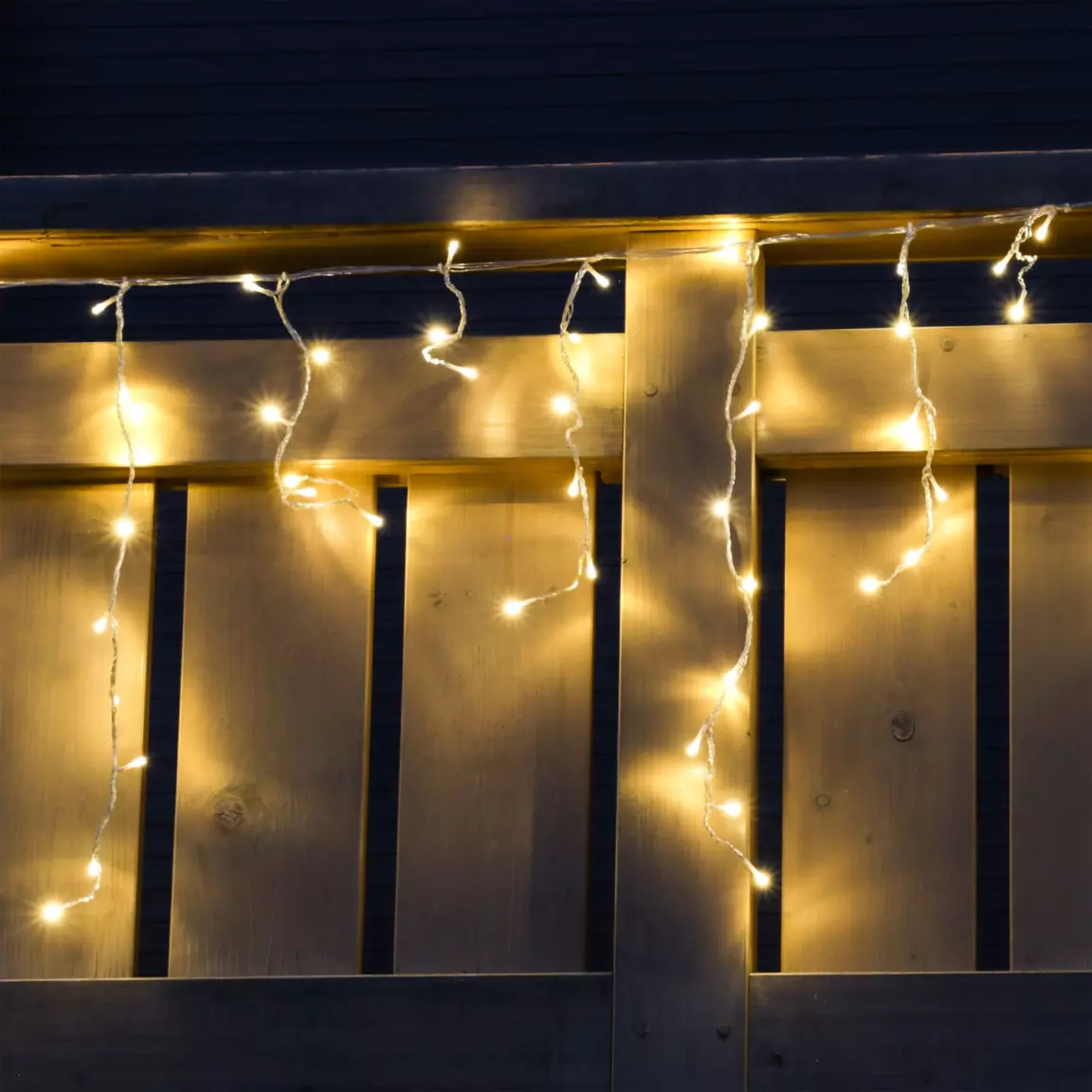 Stalactite lumineuse 17,80 m 720 LED câble transparent Stars Blanc chaud