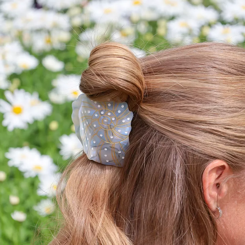 By Stær BEACH SHELL Hair Clip - Light Blue