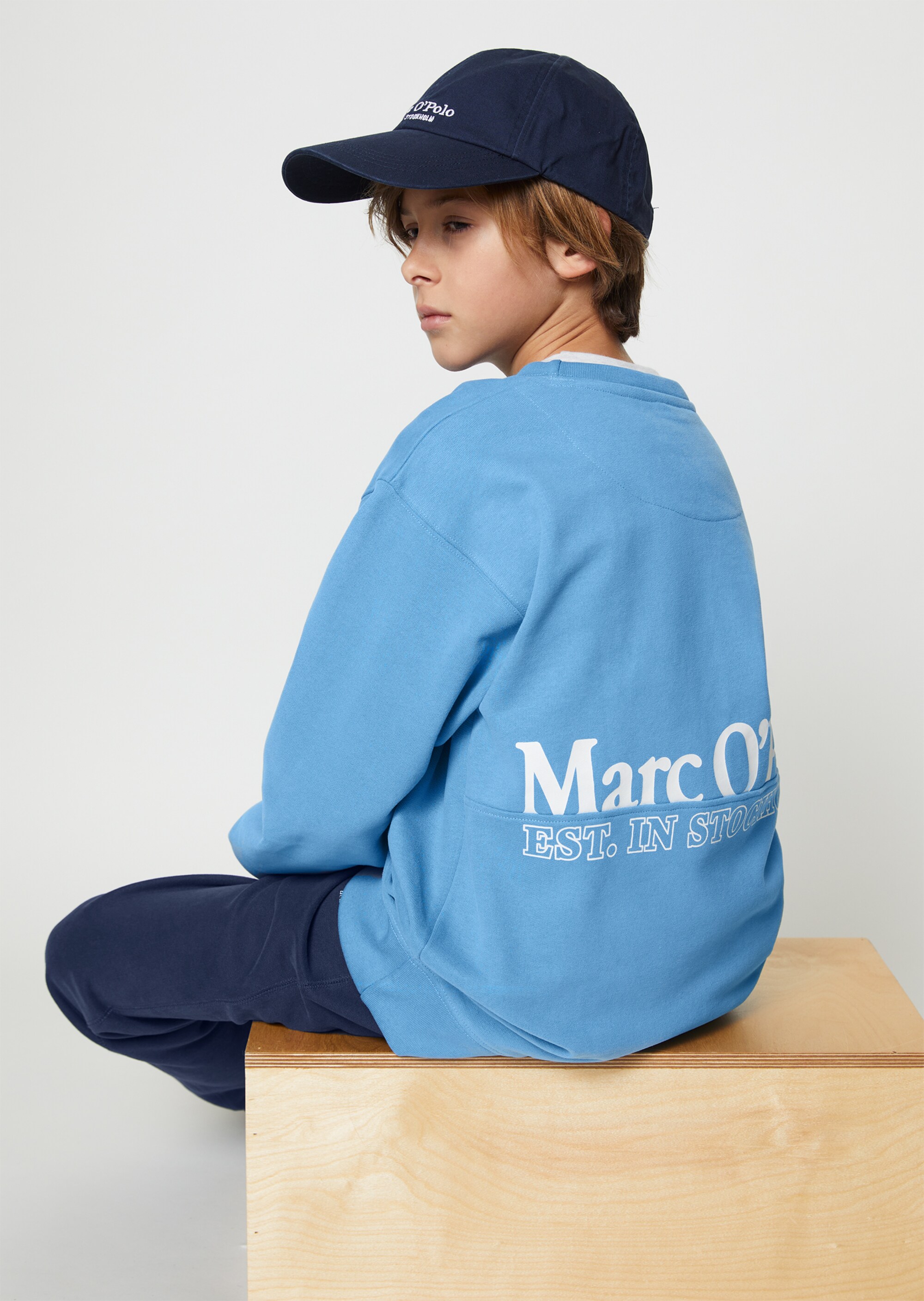 TEENS-BOYS Sweatshirt mit Logo auf der Rückseite