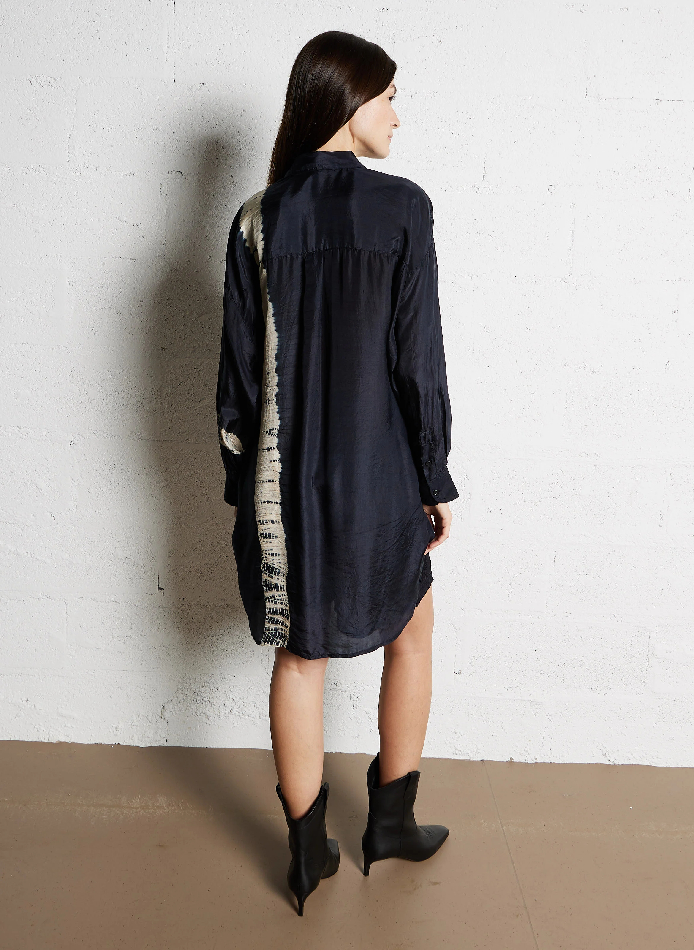 LIDY - Chemise oversize col classique en soie | Noir