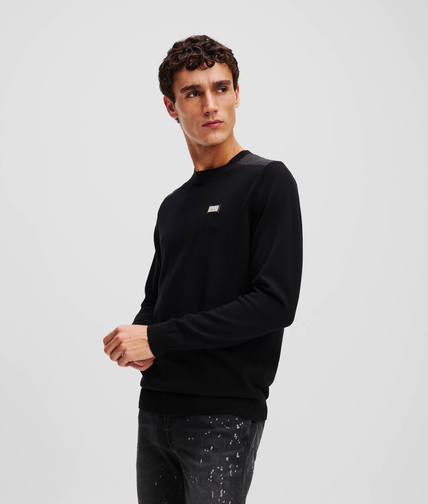 SWEAT-SHIRT AVEC PANNEAU D'ÉPAULE - Noir