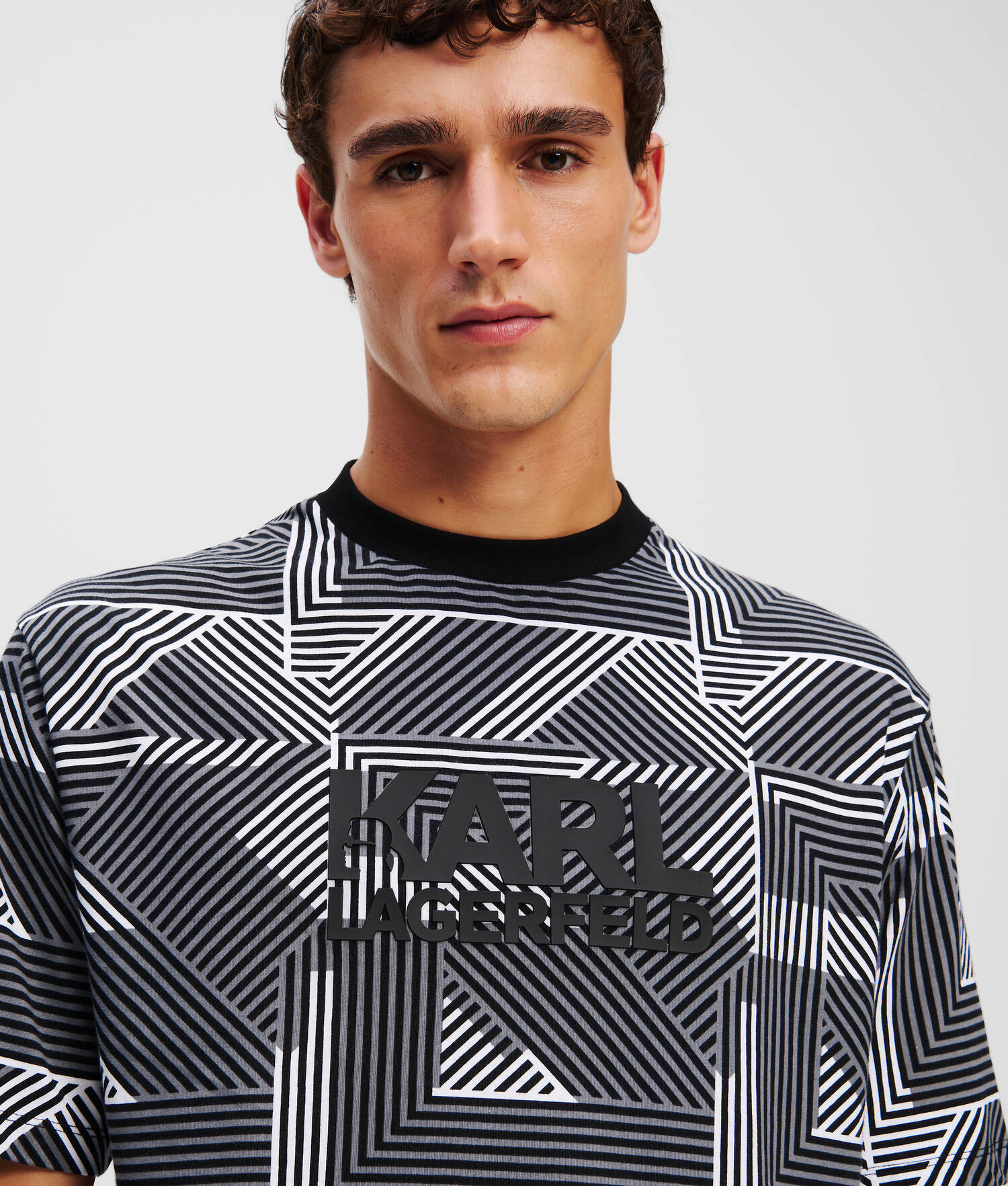 T-SHIRT IMPRIMÉ FAÇON ALL-OVER - Noir