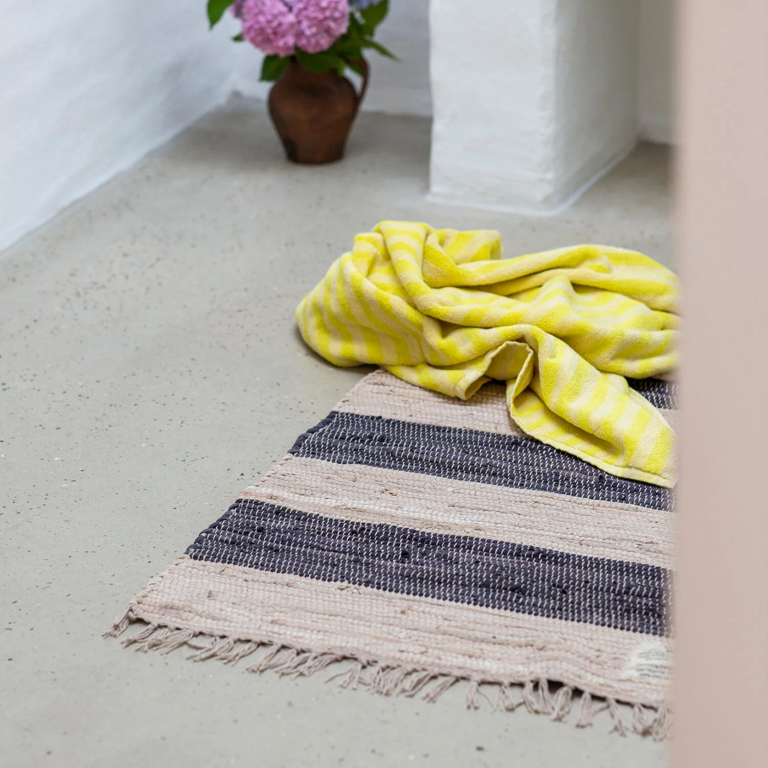 Bongusta  Chindi Small måtte, grå/beige - 45x60 cm.