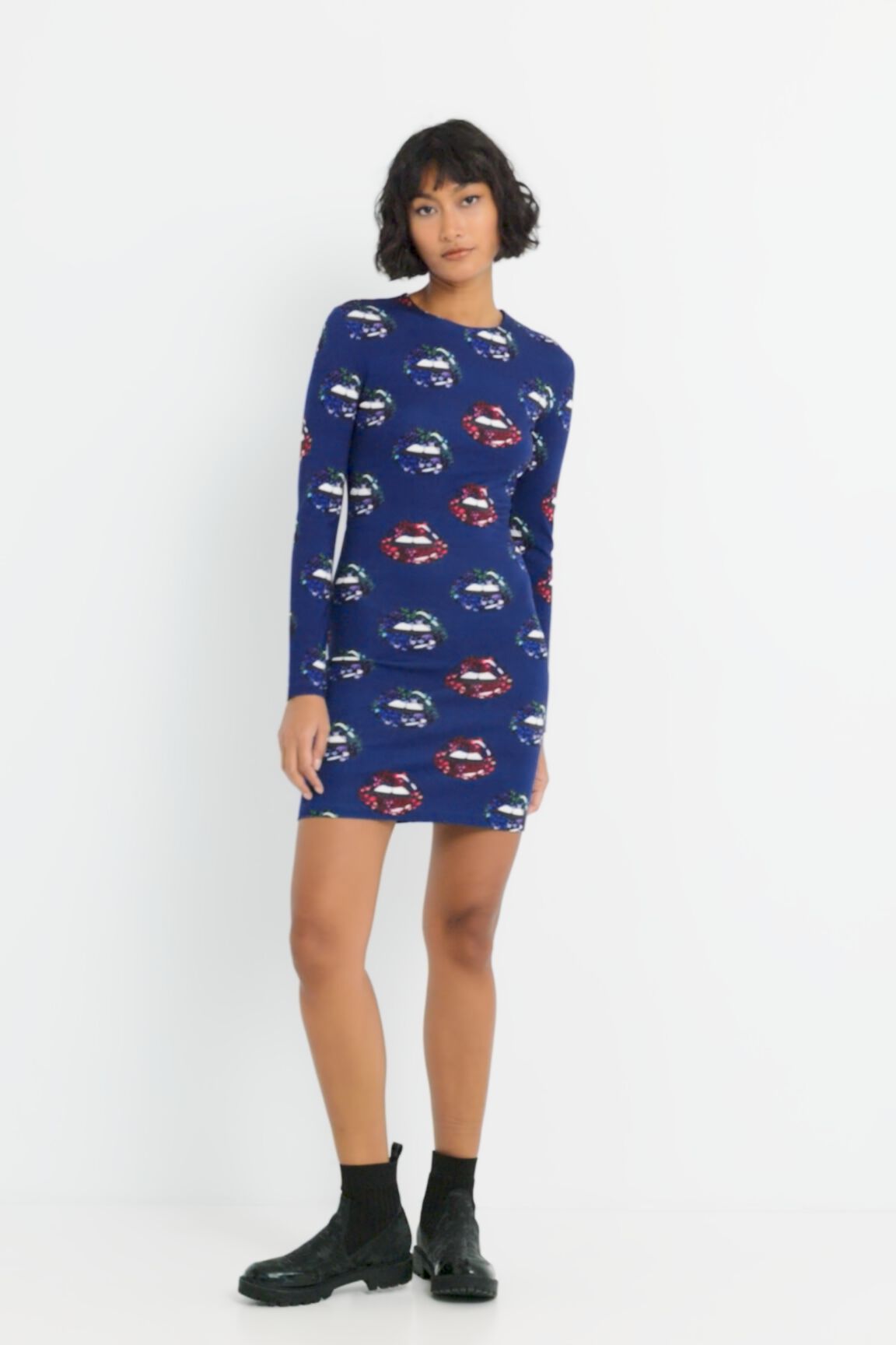 Robe courte ajustée avec lèvres
