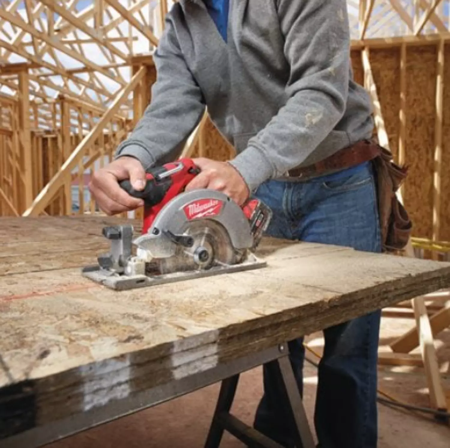 Milwaukee M18 CCS55-502X 18V Li-Ion Accu cirkelzaag set (2x 5.0Ah accu) in HD BOX - 165mm - koolborstelloos