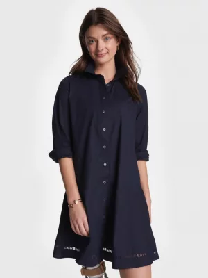 Vestido camisa na altura do joelho com detalhe de renda adaptável