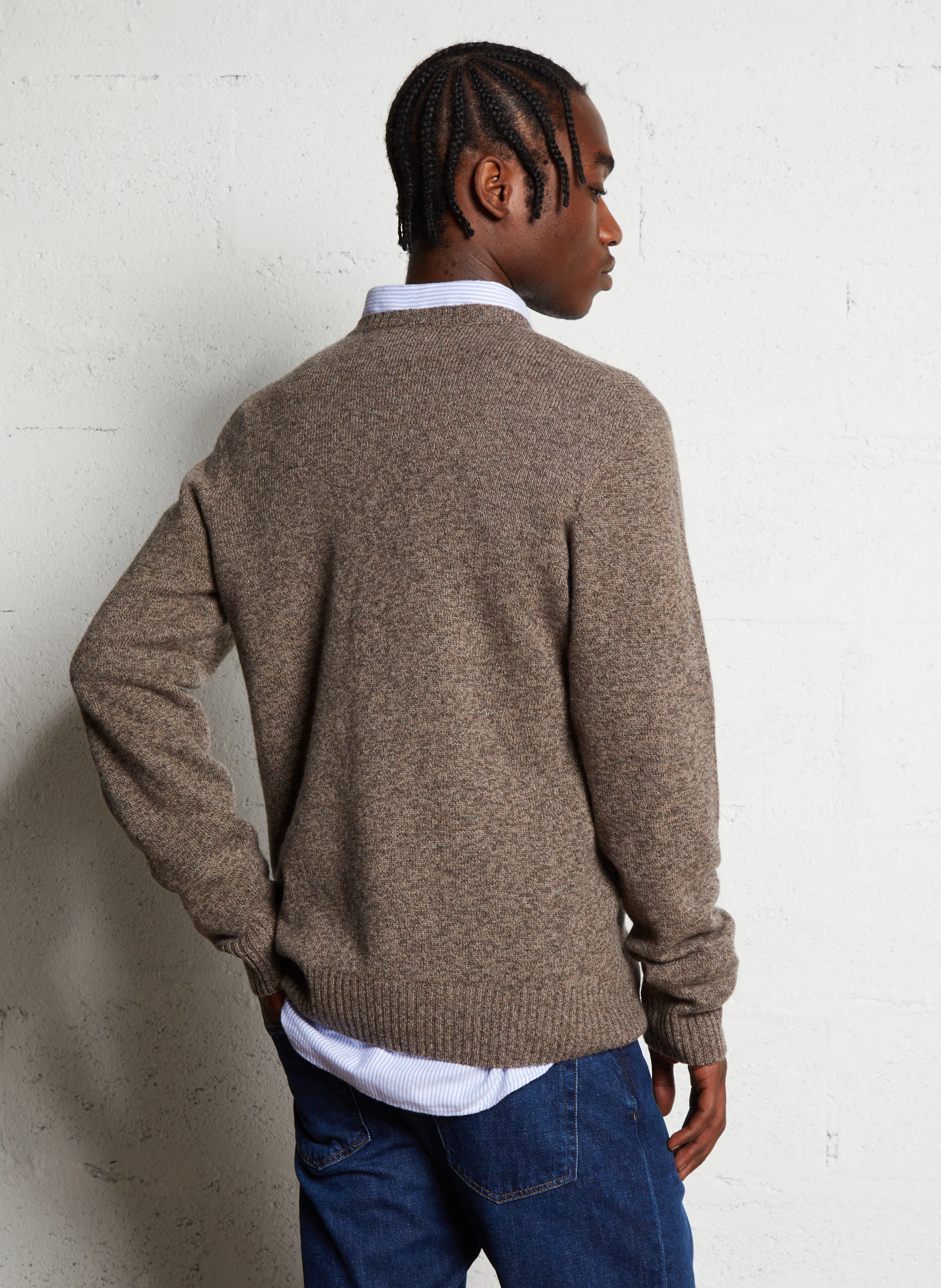 Pull regular col V en laine | Marron