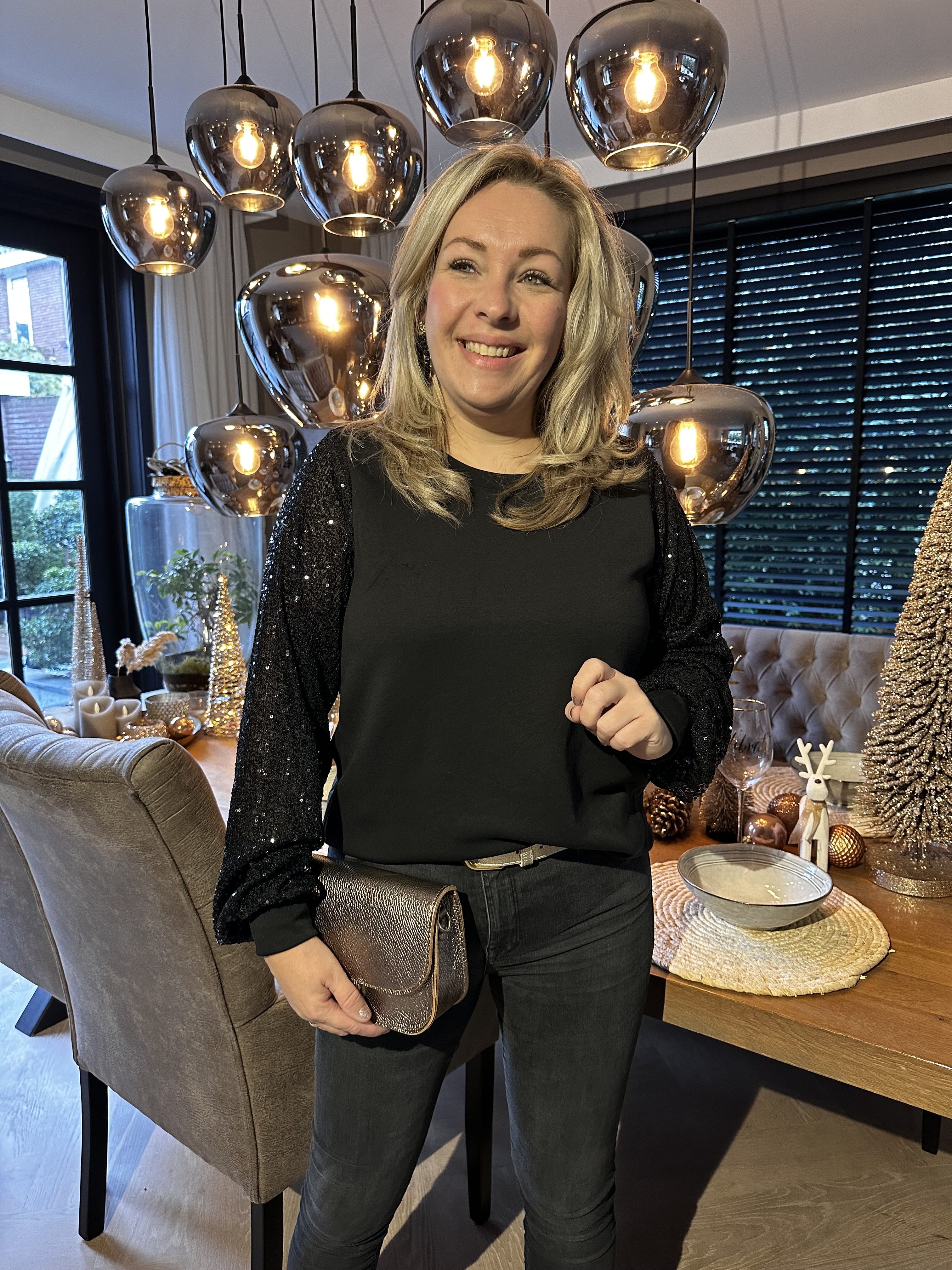 Culture - Chabrina Sequins Blouse - Black