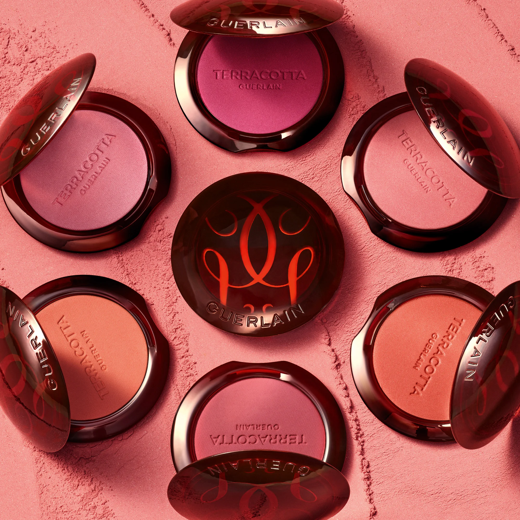 TERRACOTTA BLUSH Le fard à joues effet bonne mine |- 03 Nude Foncé