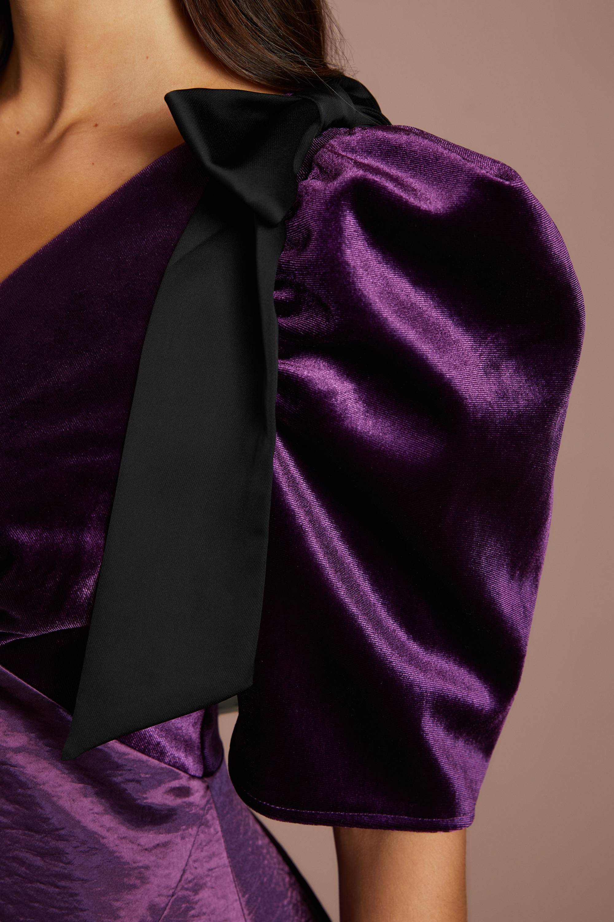 Coast Robe Longue En Velours Avec Jupe En Satin Et Nœud Contrasté