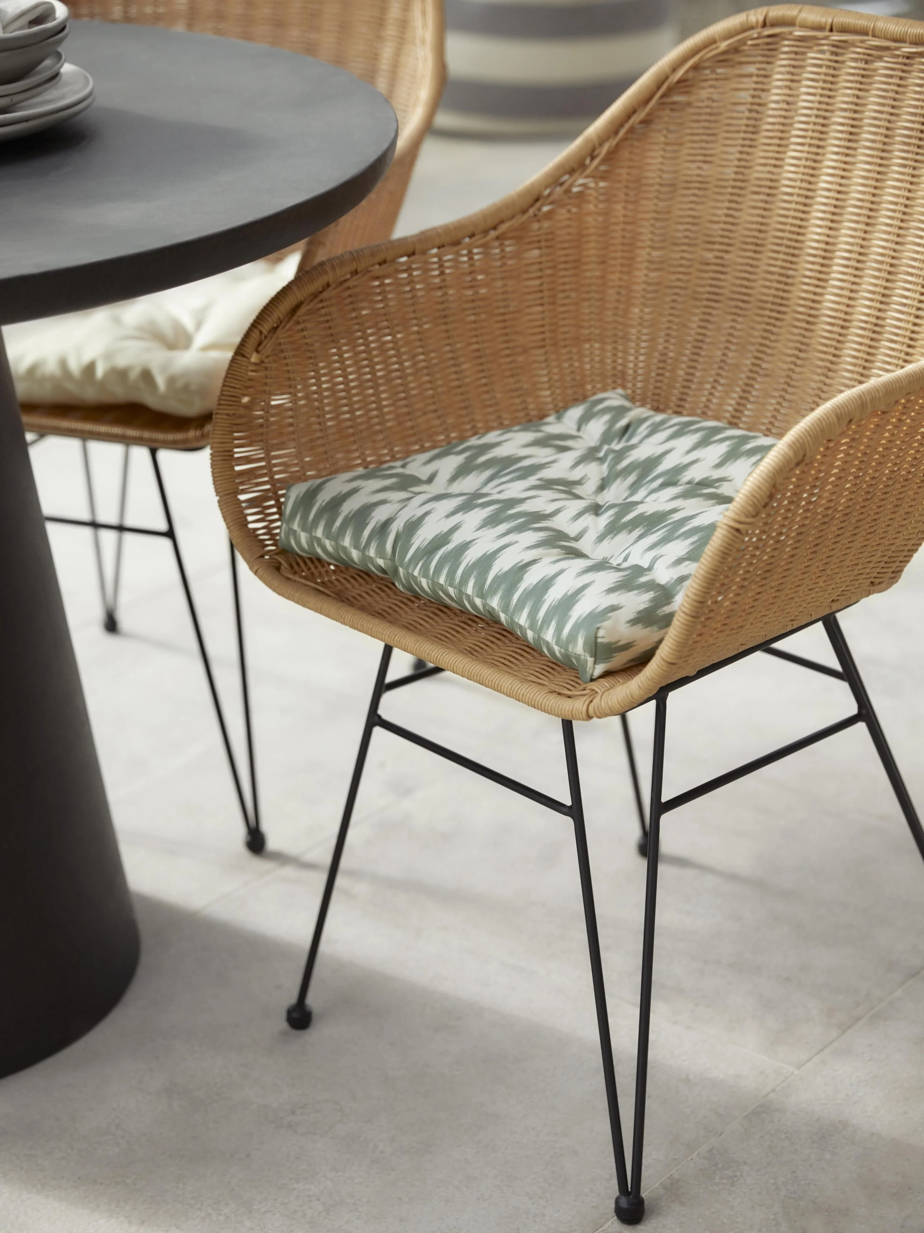 Outdoor stoelkussen Maillot met Ikat patroon