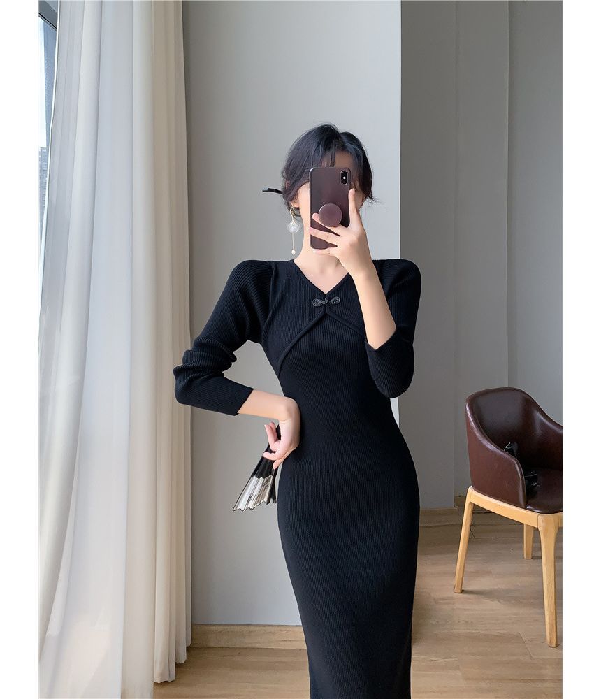 Hulkoplein - Mock Two-Piece Long-Sleeve Plain Frog Buttoned Midi Knit Dress