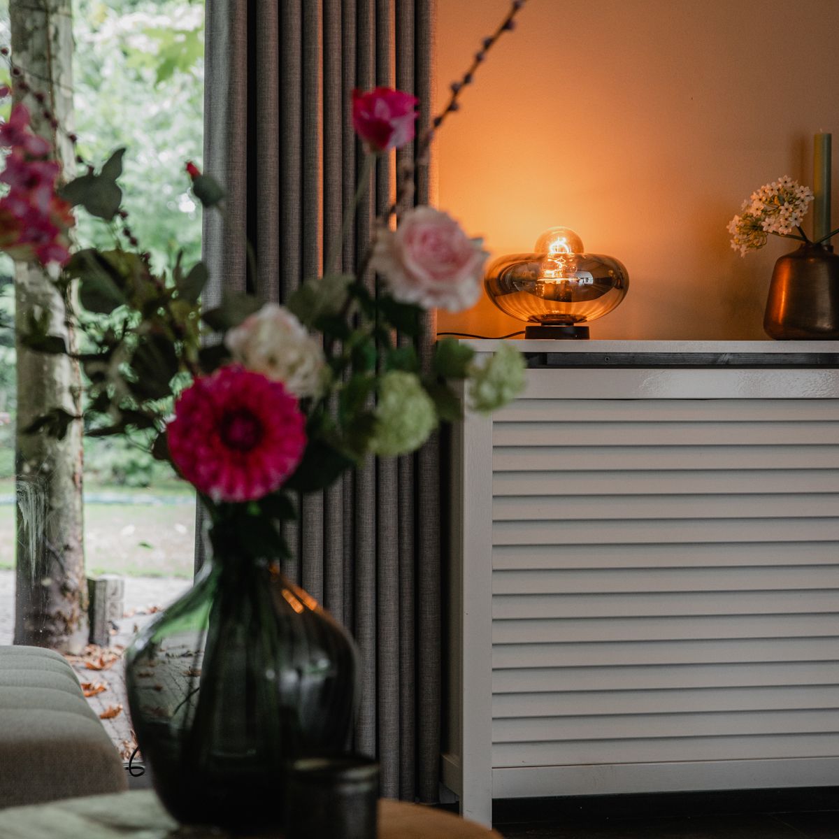 Art Deco tafellamp zwart met smoke glas - Ayesha