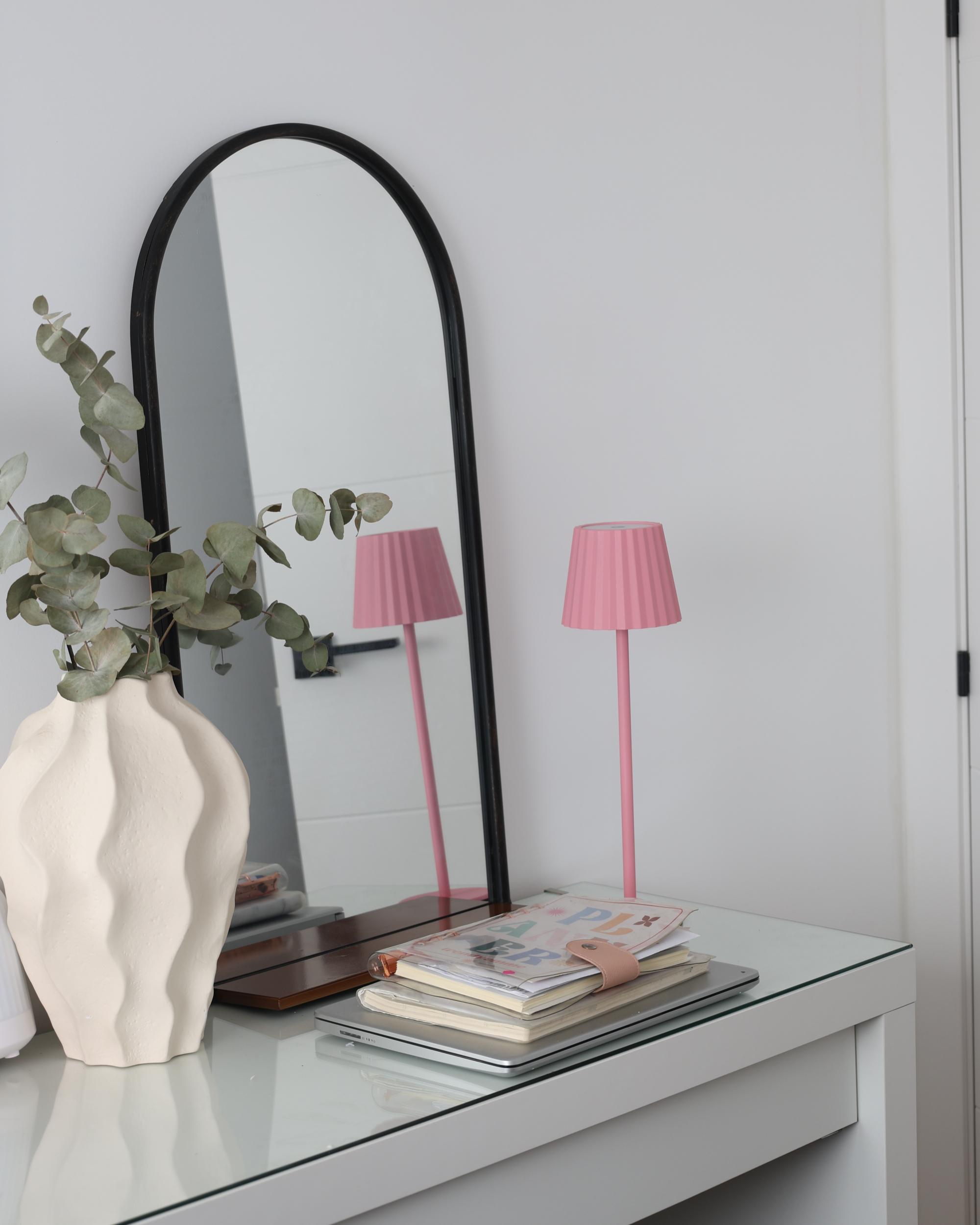 Wandspiegel met plank DOMME 40 cm 67 cm Metaal Zwart