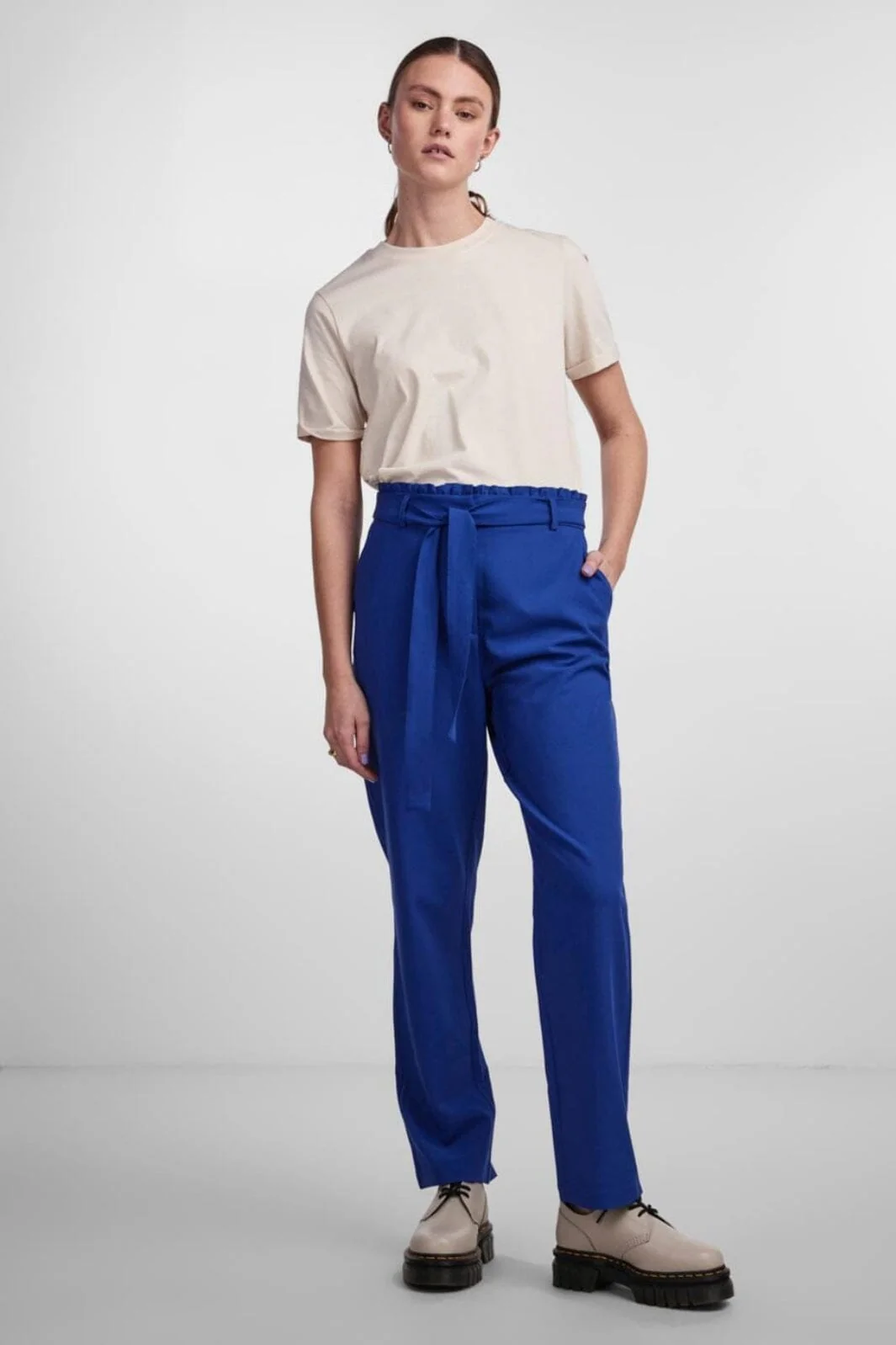 Pieces Pcboss Paperbag Straight Pants 4251343 mazarine blue